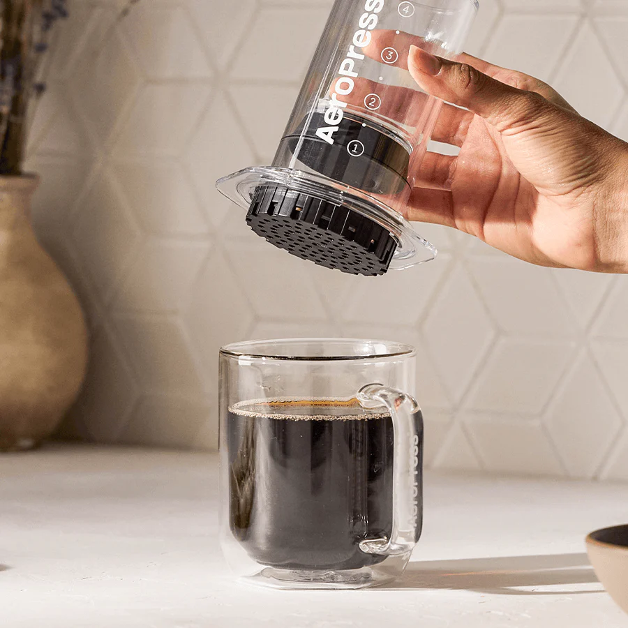 AeroPress Coffee Maker, 3-in-1 Brewing, Clear & Colors - Image 5