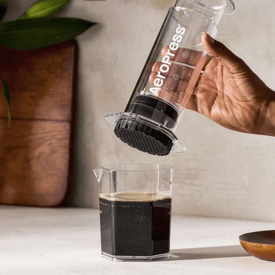 AeroPress Coffee Maker Clear XL, 3-in-1 Brewing (XL9001) - Image 5