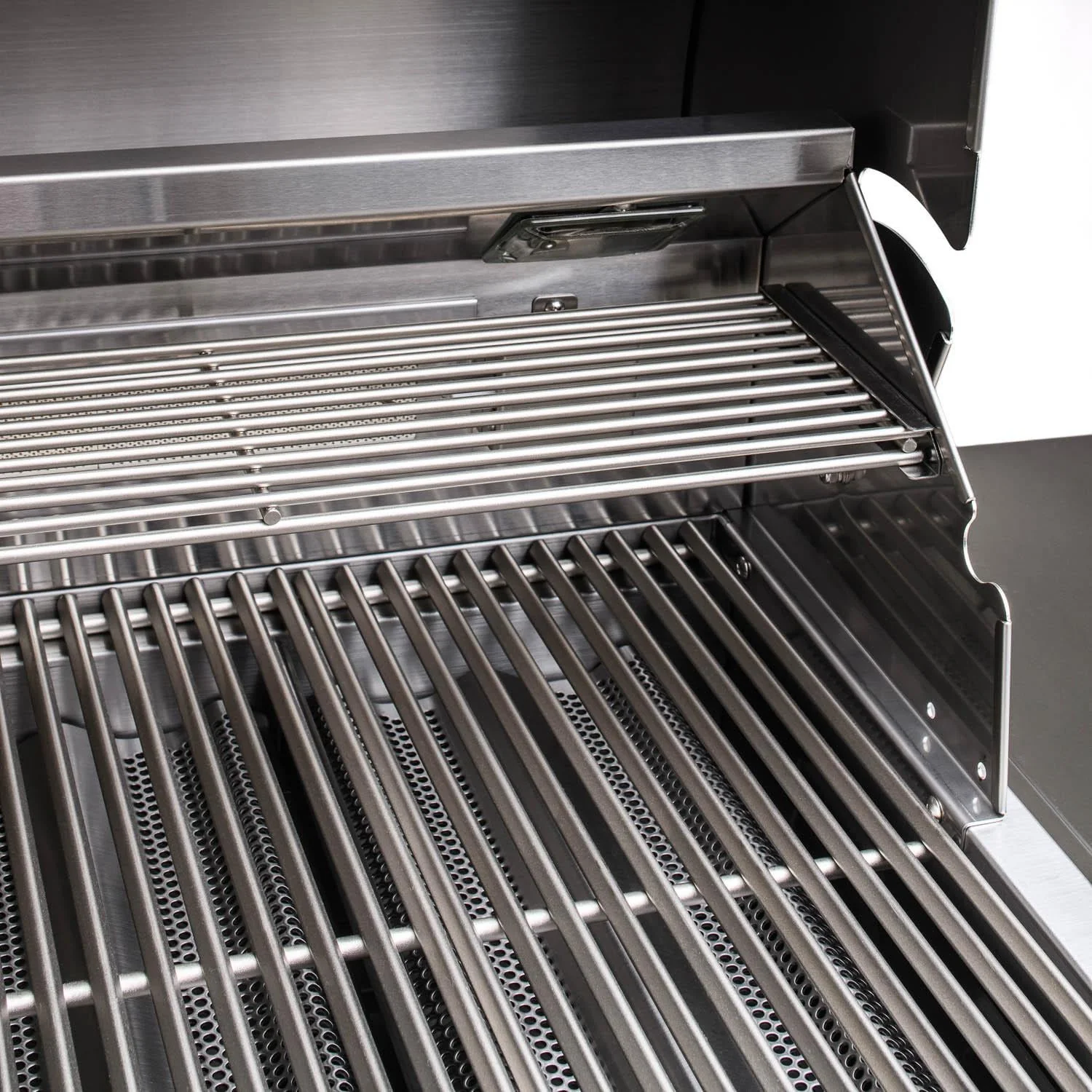 Blaze Grill Package - Premium LTE 40-Inch 5-Burner Built-In Liquid Propane Grill and Double Side Burner in Stainless Steel - Image 13
