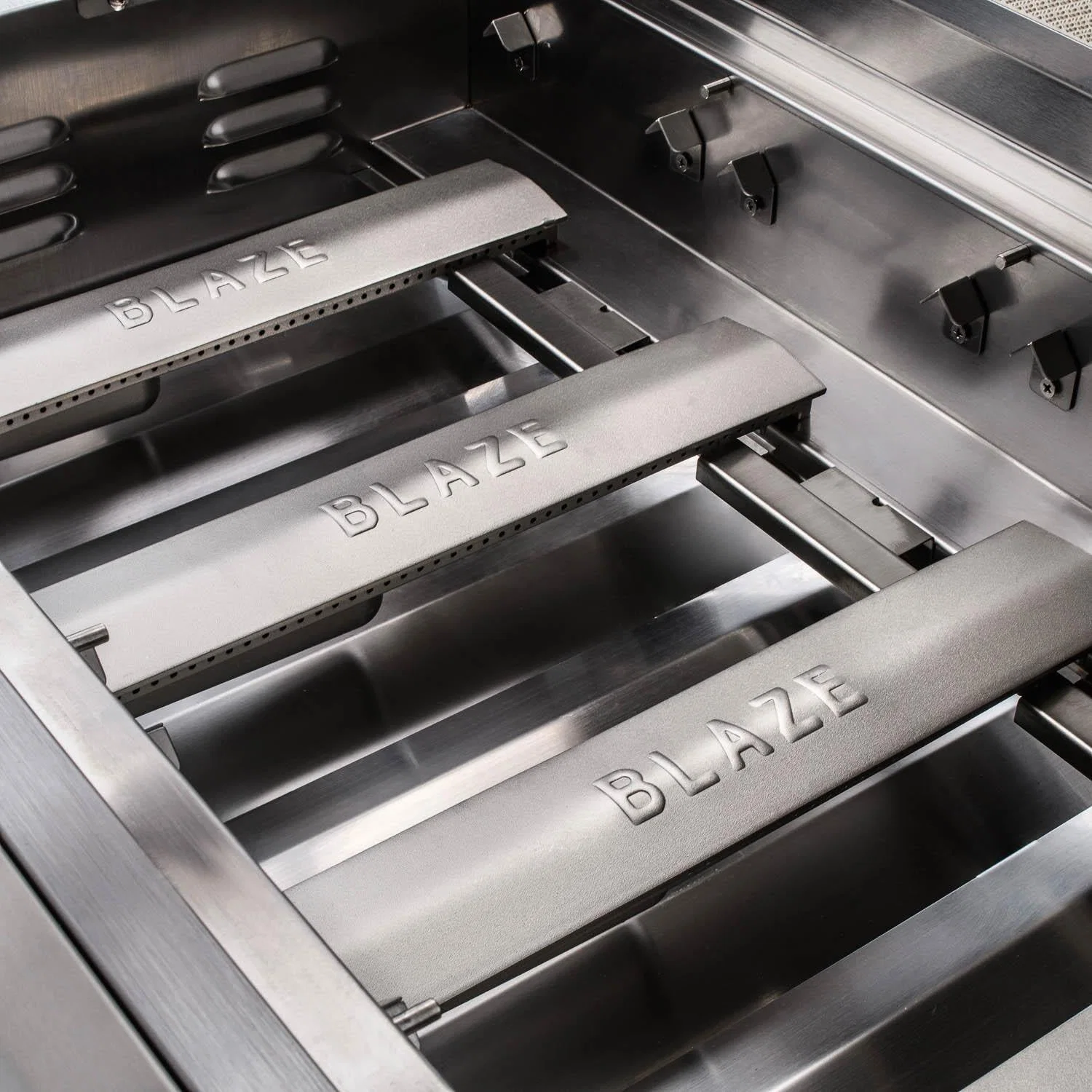 Blaze Grill Package - Premium LTE 40-Inch 5-Burner Built-In Liquid Propane Grill, Side Burner and Griddle in Stainless Steel - Image 11