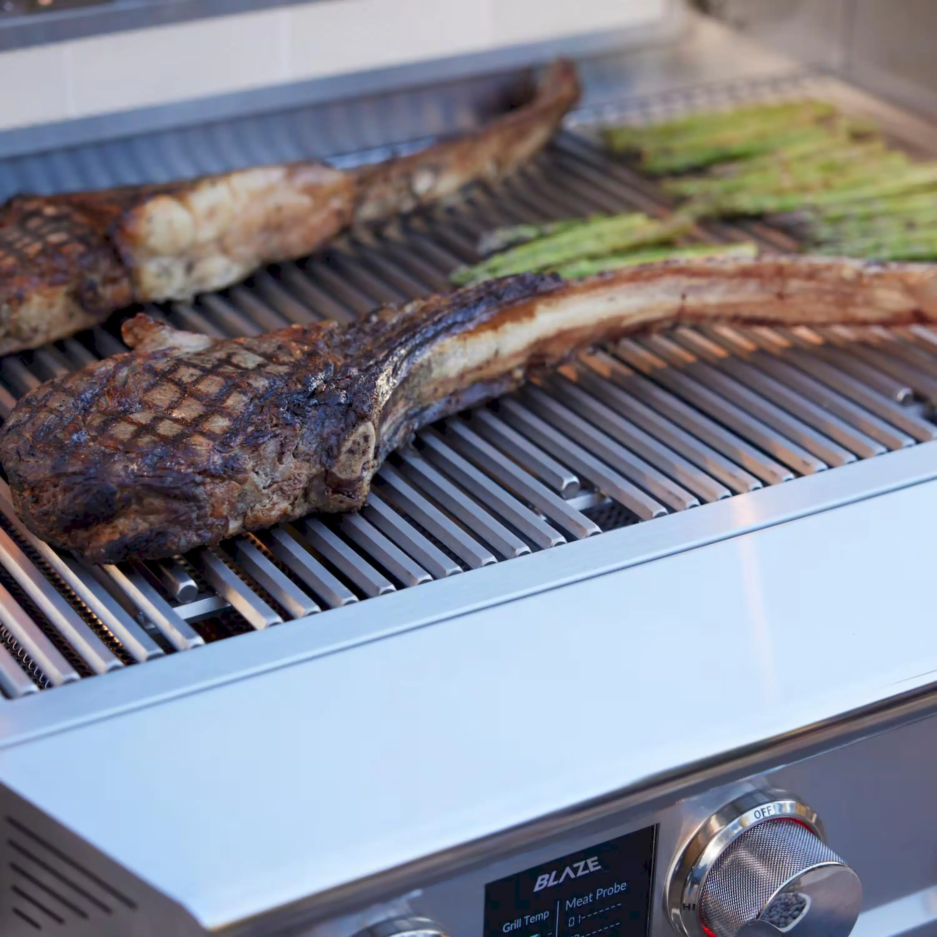 Blaze LTE PRO 40-Inch 5-Burner Natural Gas Freestanding Grill Grill with Digital Temperature Screen and Rear Infrared Burner (AP2-5LTEPRO-NG) - Image 4