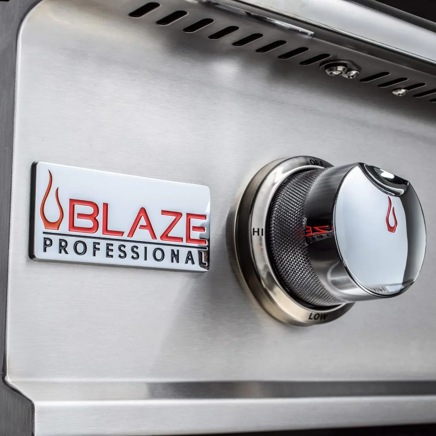 Blaze LTE+ 32-Inch 4-Burner Natural Gas Freestanding Grill With Rear Infrared Burner and Lift-Assist Hood (AP2-BLZ-4LTE3MG-NG) - Image 17