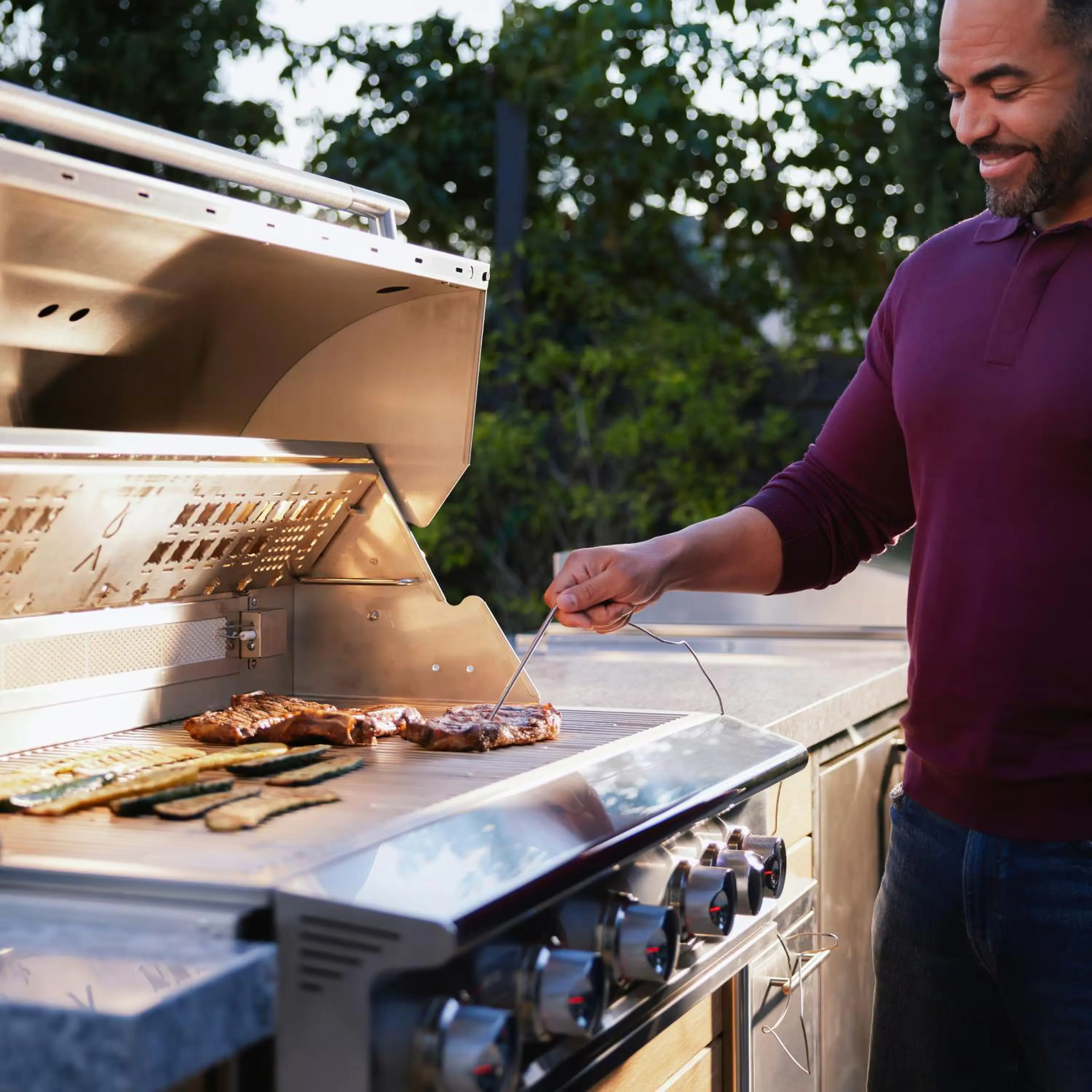 Blaze LTE PRO 32-Inch 4 Burner Built-in Natural Gas Grill with Digital Temperature Screen & Rear Infrared Burner (BLZ-4LTEPRO-NG) - Image 3