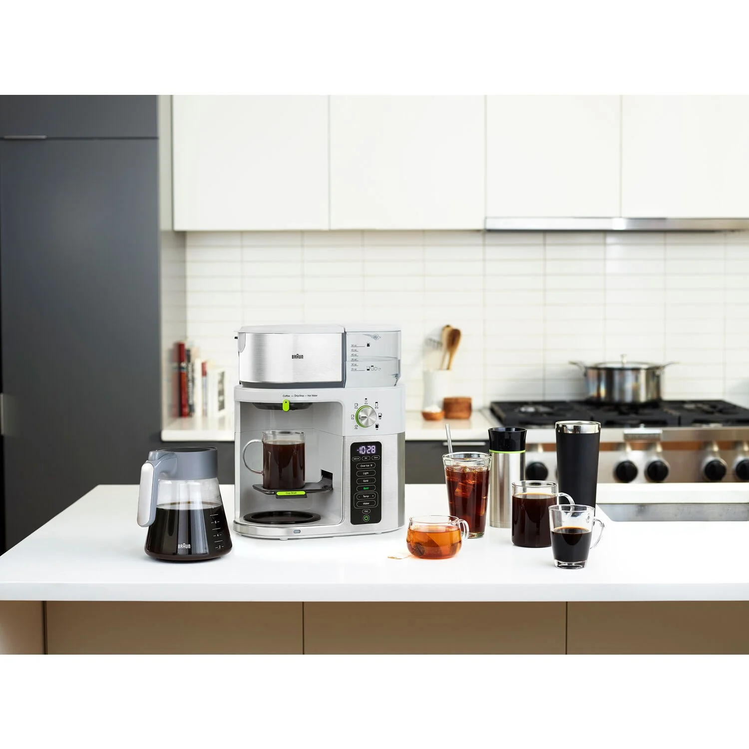 Braun Multiserve Brewing System in Stainless Steel and White with Glass Carafe (KF9150WH) - Image 3