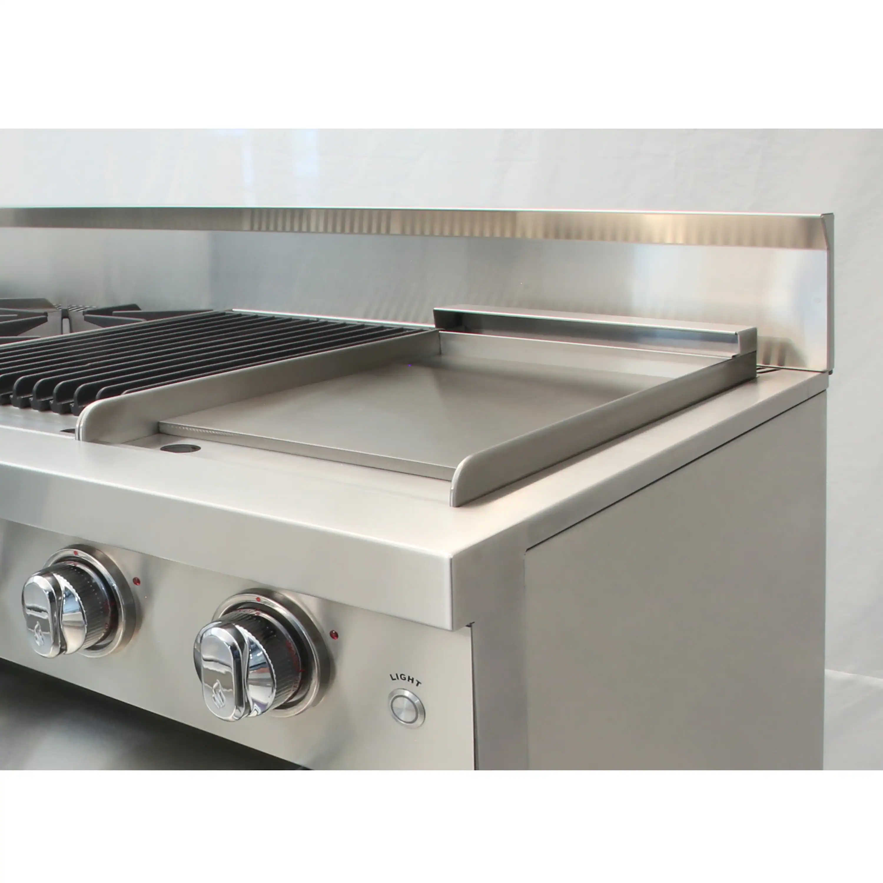Capital 48-Inch Rangetop in Stainless Steel with 4 Open Burners, 24-Inch Grill, & Griddle (CGRT484BG) - Image 6