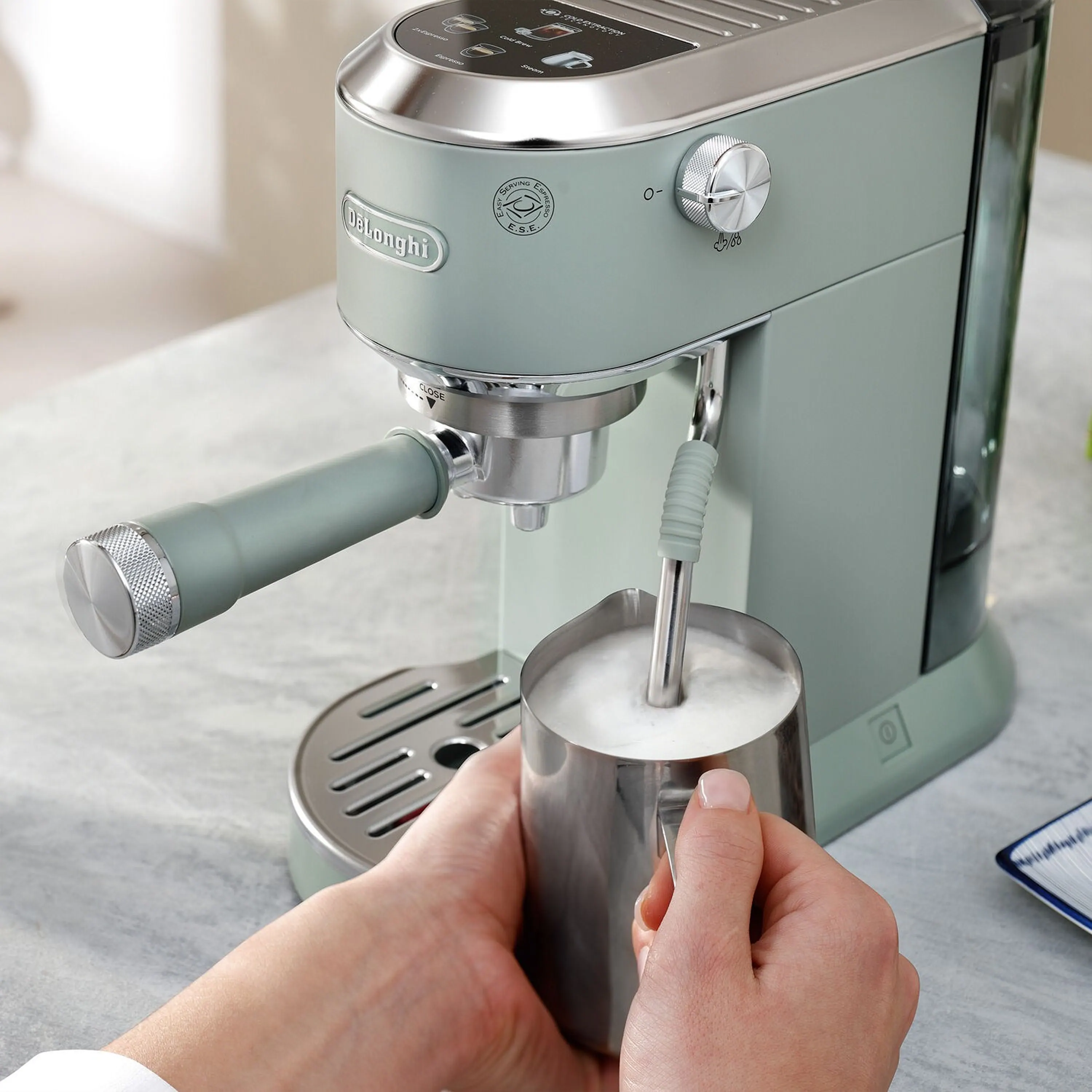 De'Longhi Dedica Duo Pump Espresso Machine with Cold Brew, Frothing Wand in Green (EC890GR) - Image 7