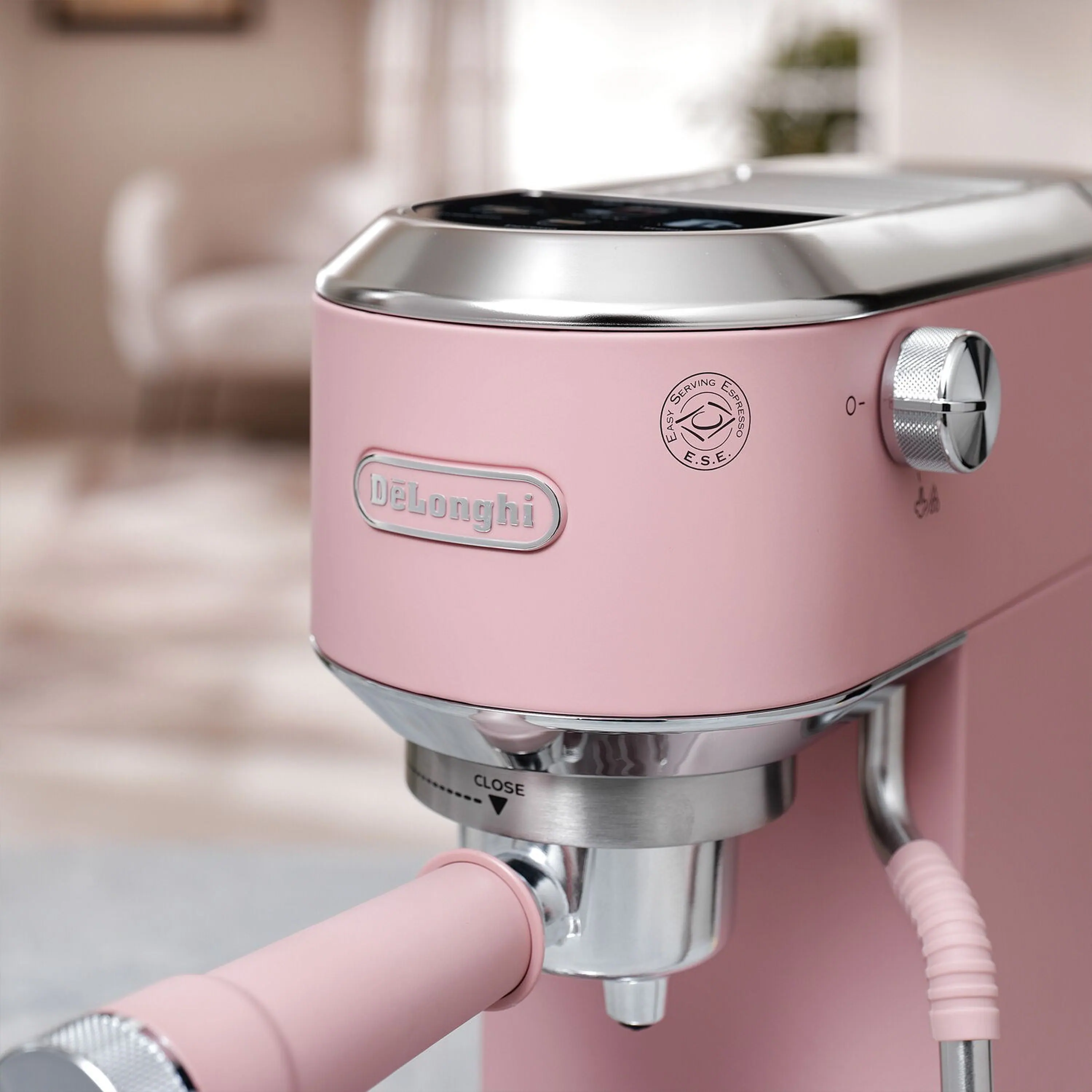 De'Longhi Dedica Duo Pump Espresso Machine with Cold Brew, Frothing Wand in Pink (EC890PK) - Image 12