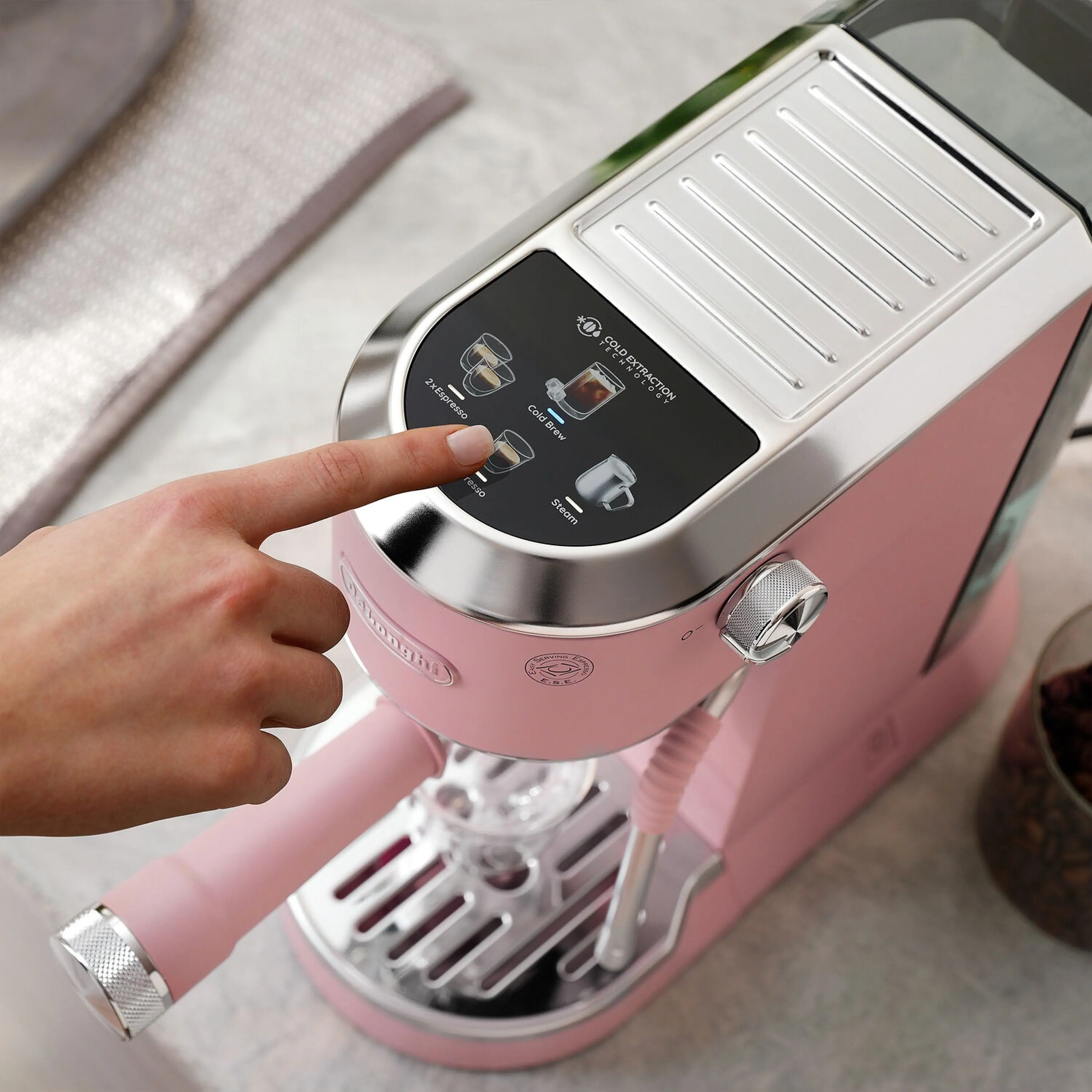 De'Longhi Dedica Duo Pump Espresso Machine with Cold Brew, Frothing Wand in Pink (EC890PK) - Image 8