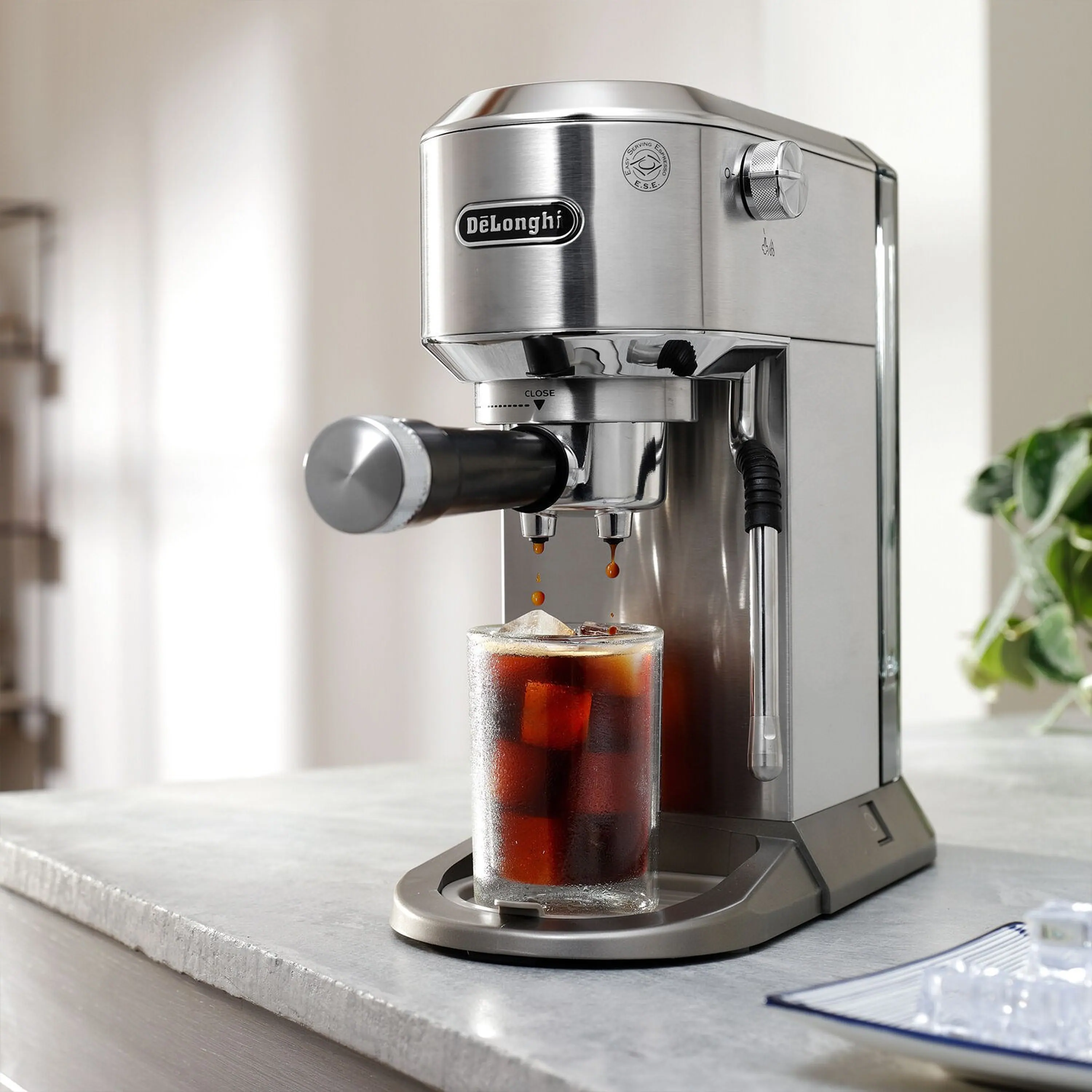 De'Longhi Dedica Duo Pump Espresso Machine with Cold Brew, Frothing Wand in Stainless (EC890M) - Image 3