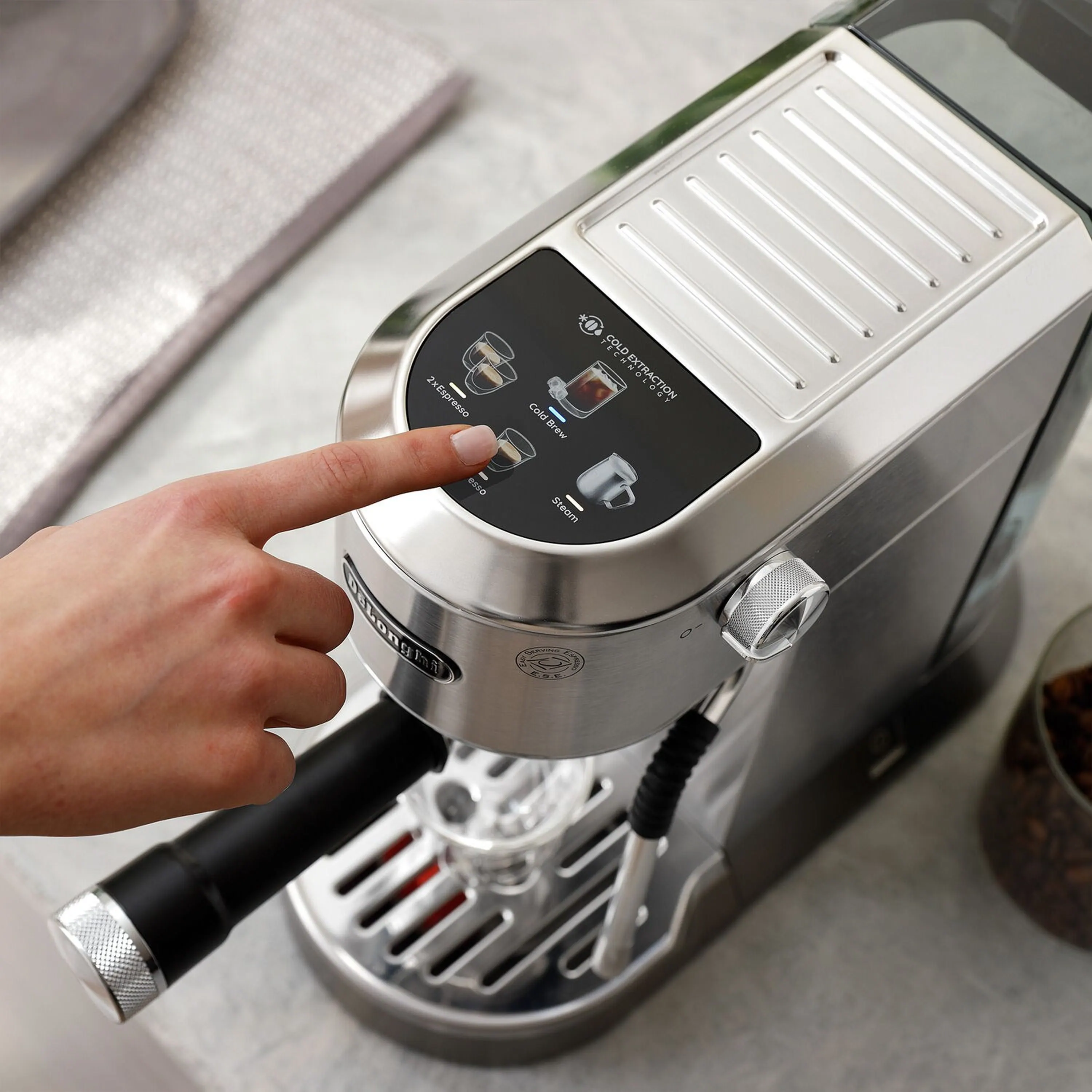 De'Longhi Dedica Duo Pump Espresso Machine with Cold Brew, Frothing Wand in Stainless (EC890M) - Image 7