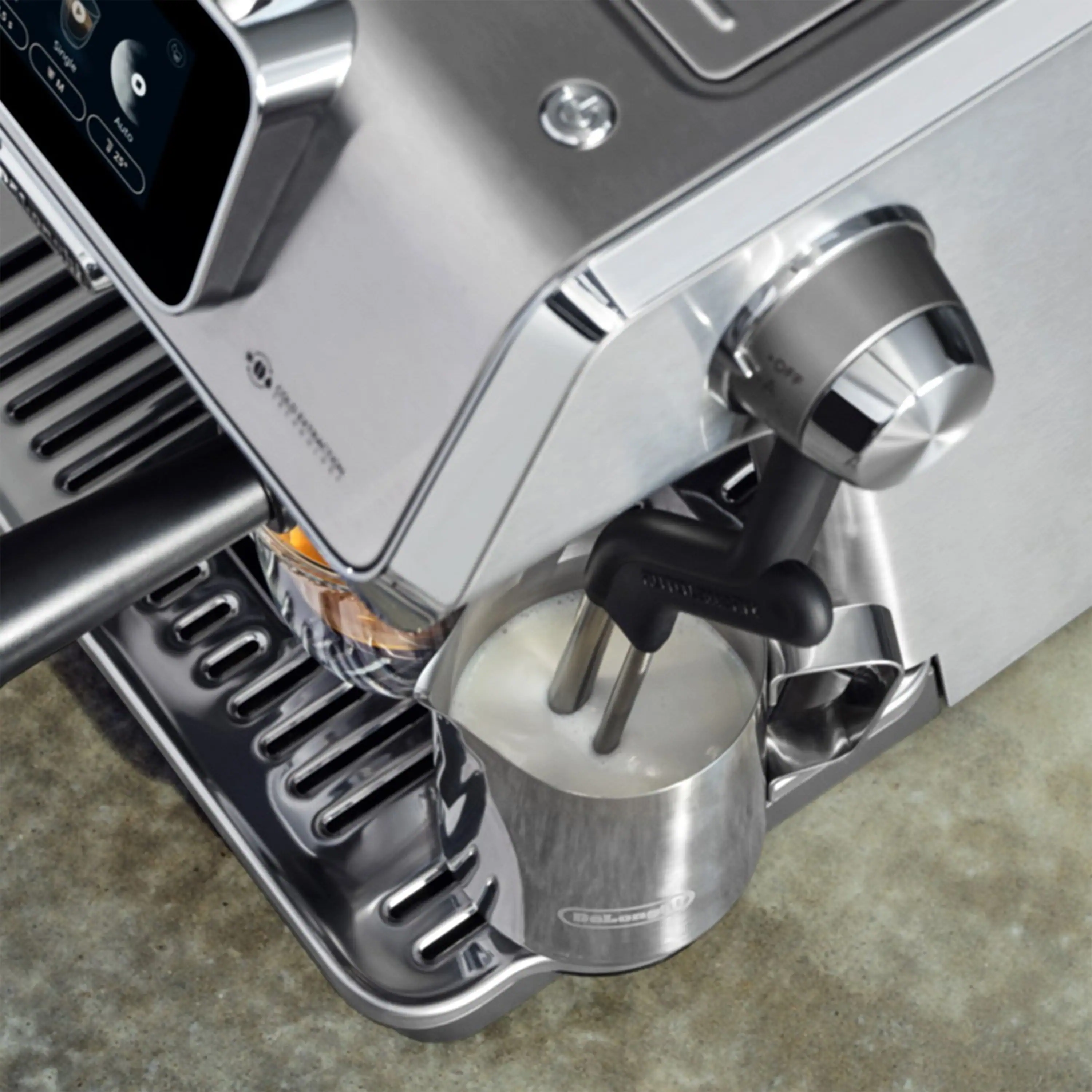 De'Longhi Dedica La Specialista Touch Espresso Machine with Cold Brew. Latte Art in Green (EC9455M) - Image 35