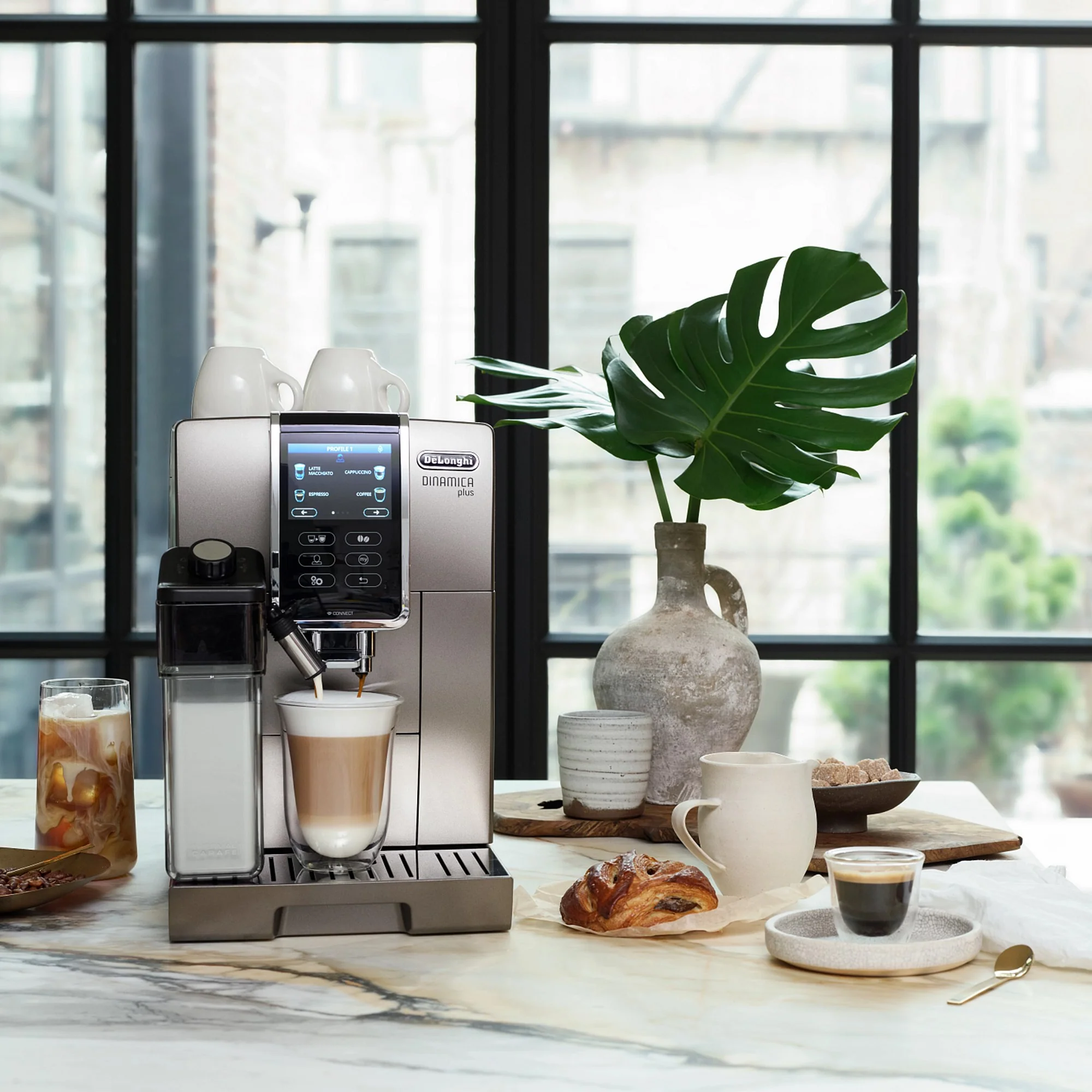De'Longhi Dinamica Plus, Smart Coffee and Espresso Super Automatic Machine with Coffee Link Connectivity App and Automatic Milk Frother in Titanium (ECAM37095TI) - Image 7
