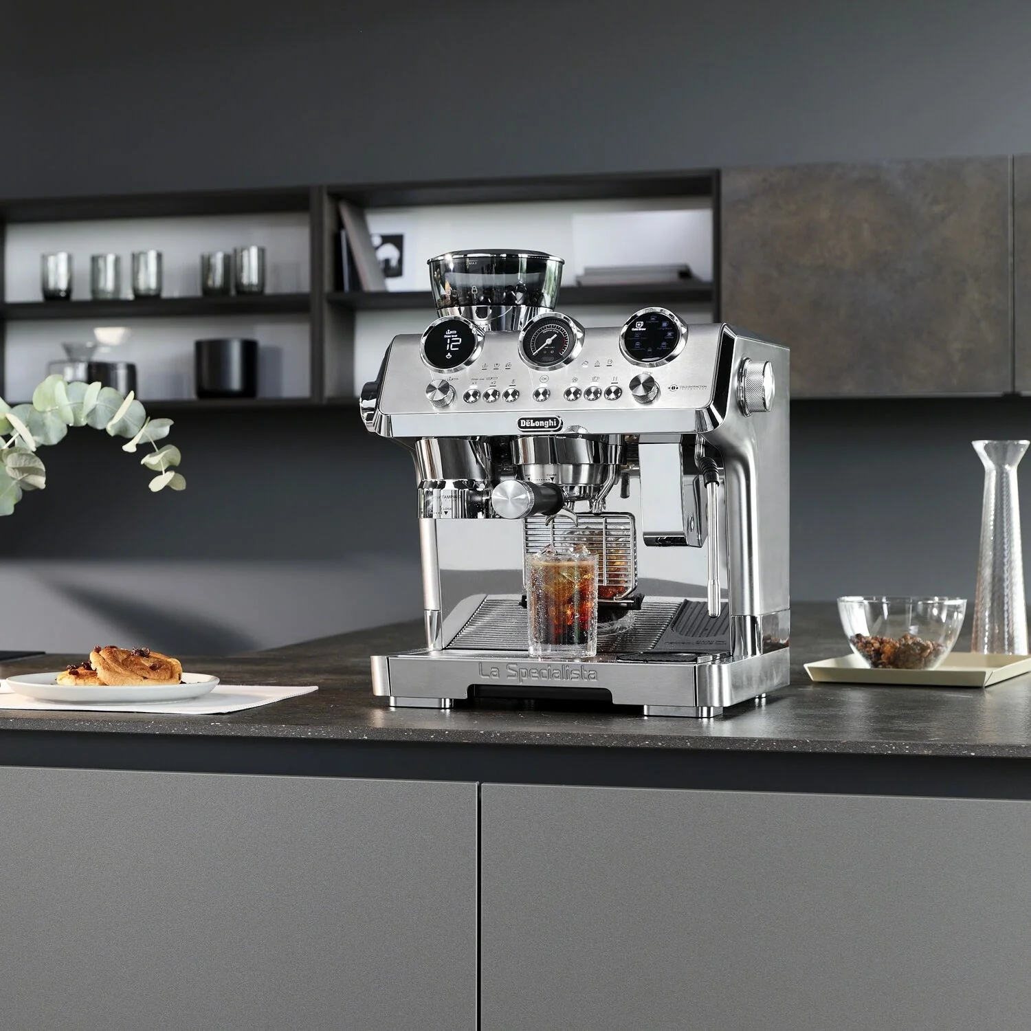 De'Longhi La Specialista Maestro Espresso Machine with LatteCrema in Stainless Steel (EC9885M) - Image 2