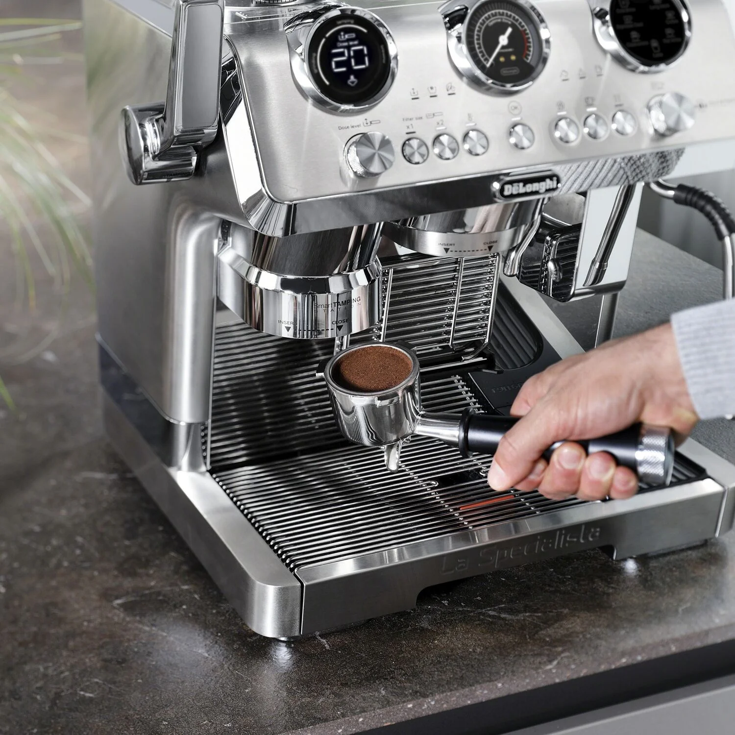 De'Longhi La Specialista Maestro Espresso Machine with LatteCrema in Stainless Steel (EC9885M) - Image 6