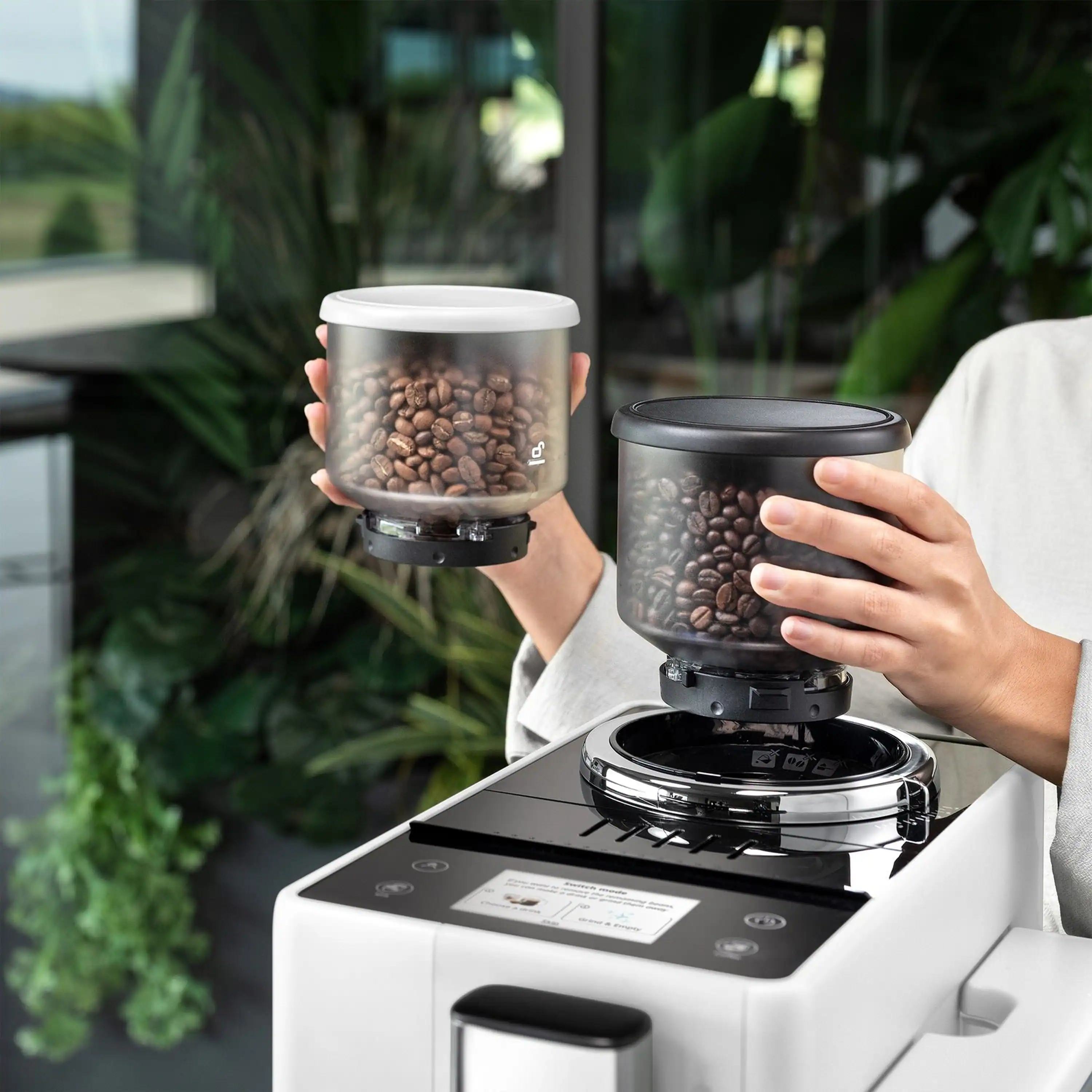 De'Longhi Rivelia Fully Automatic Espresso Machine in White (EXAM44055W) - Image 3