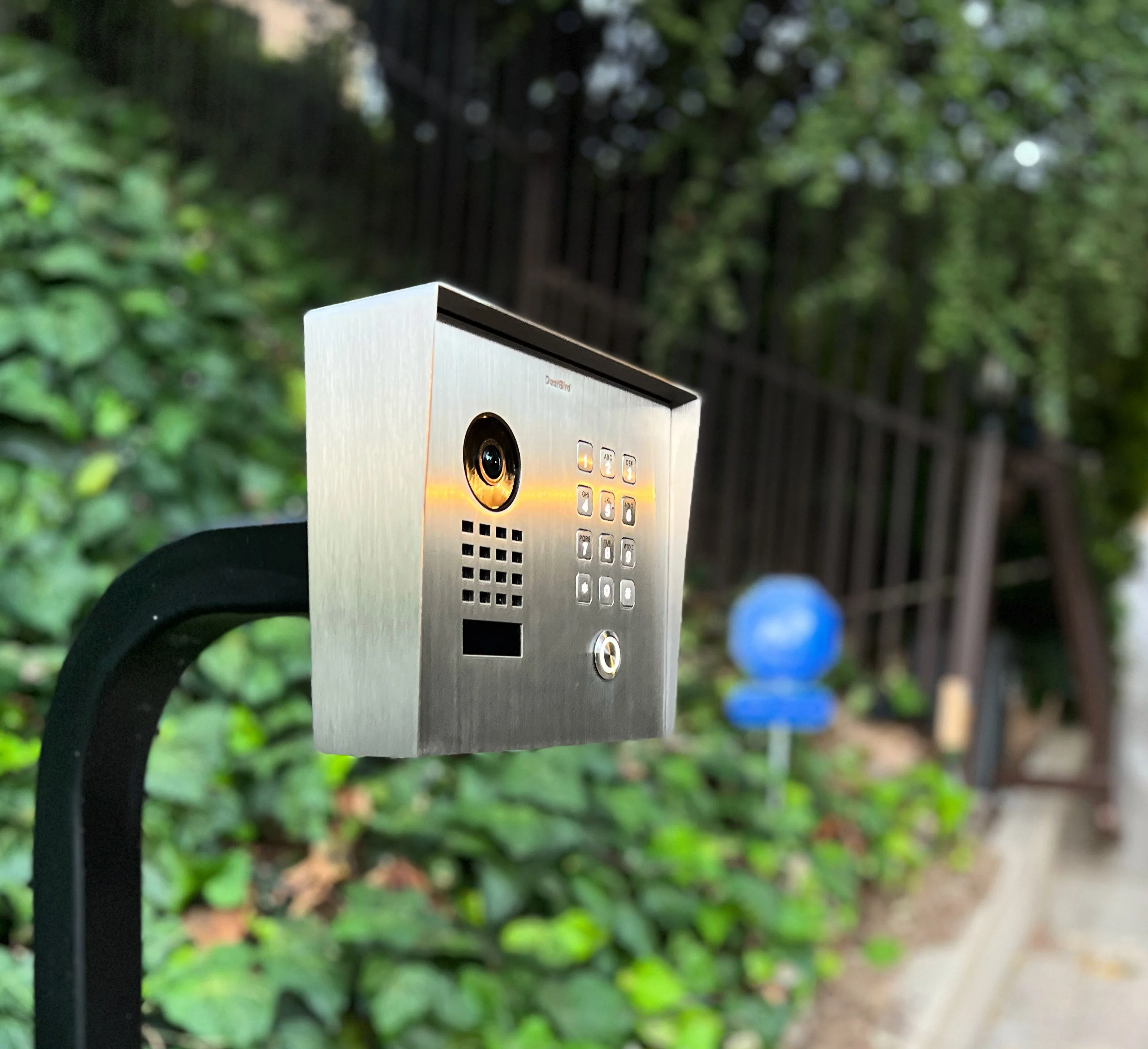 DoorBird D1101KH Classic Surface-Mount IP Video Intercom, 1 Call Button in Stainless Steel V4A - Image 2
