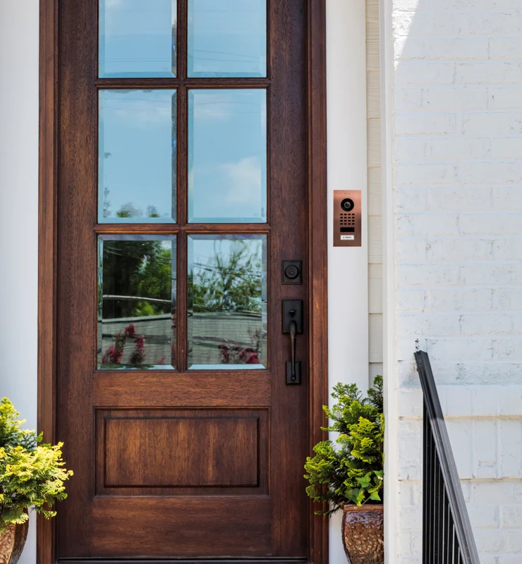 DoorBird D1101V Flush-Mount IP Video Intercom, 1 Call Button in Bronze - Image 3