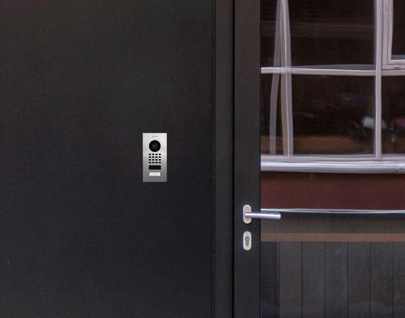 DoorBird D1101V Flush-Mount IP Video Intercom, 1 Call Button in Golden Yellow, RAL 1004 - Image 3
