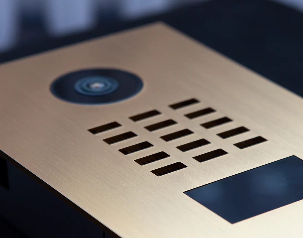 DoorBird D2101V IP Video Door Station, 1 Call Button in Gold - Image 2