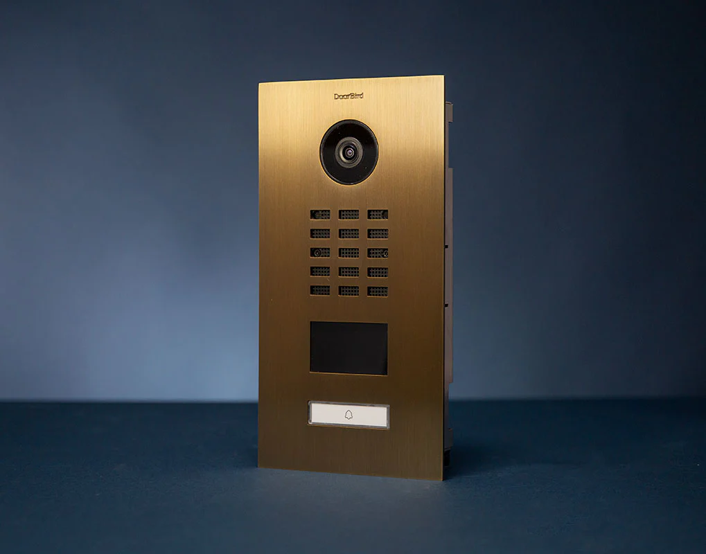 DoorBird D2101V IP Video Door Station, 1 Call Button in Real Burnished Brass - Image 3