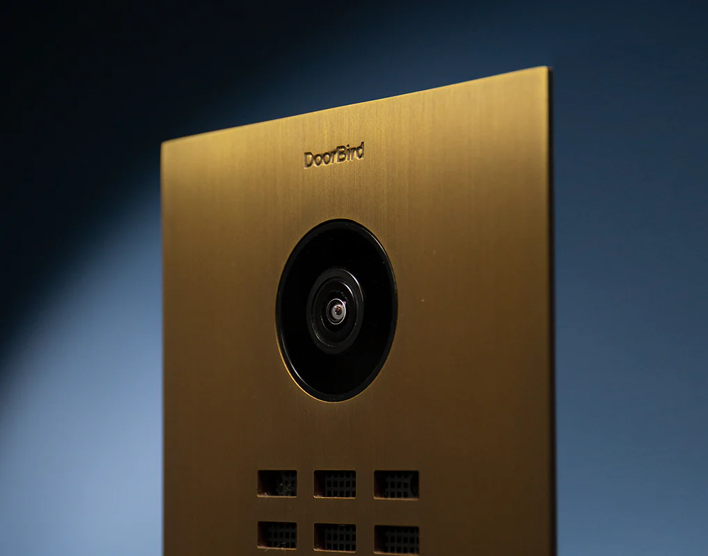DoorBird D2101V IP Video Door Station, 1 Call Button in Real Burnished Brass - Image 4