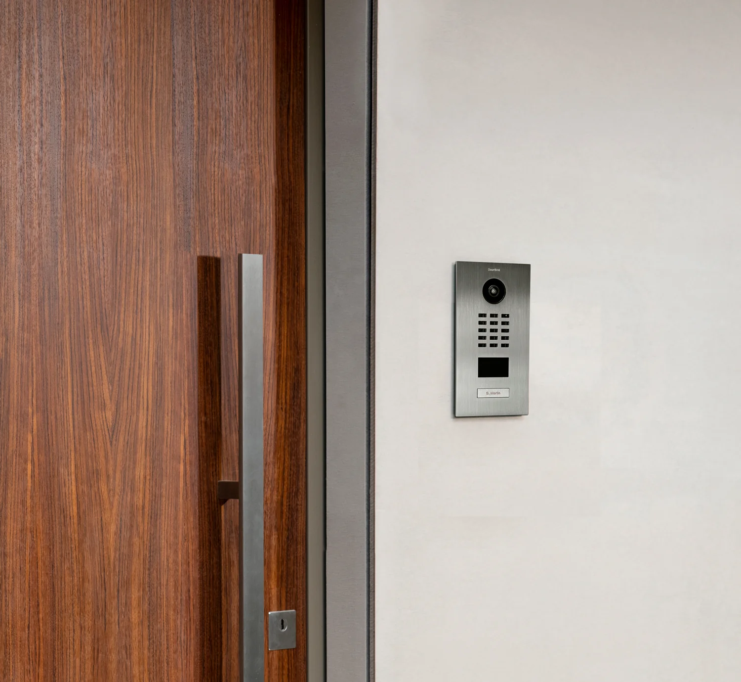 DoorBird D2101V IP Video Door Station, 1 Call Button in  Stainless Steel V2A - Image 4