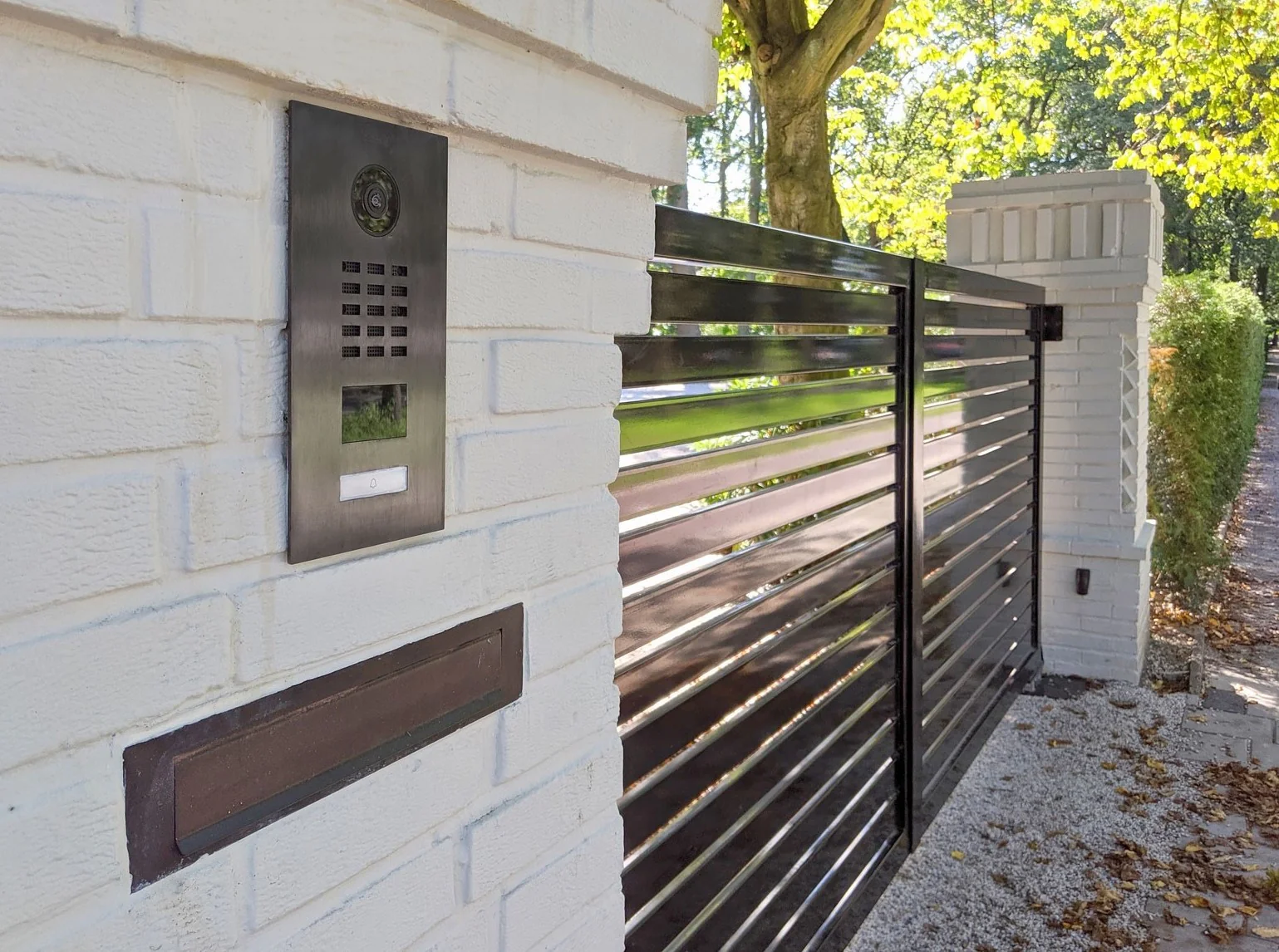 DoorBird D2101V IP Video Door Station, 1 Call Button in Titanium - Image 2