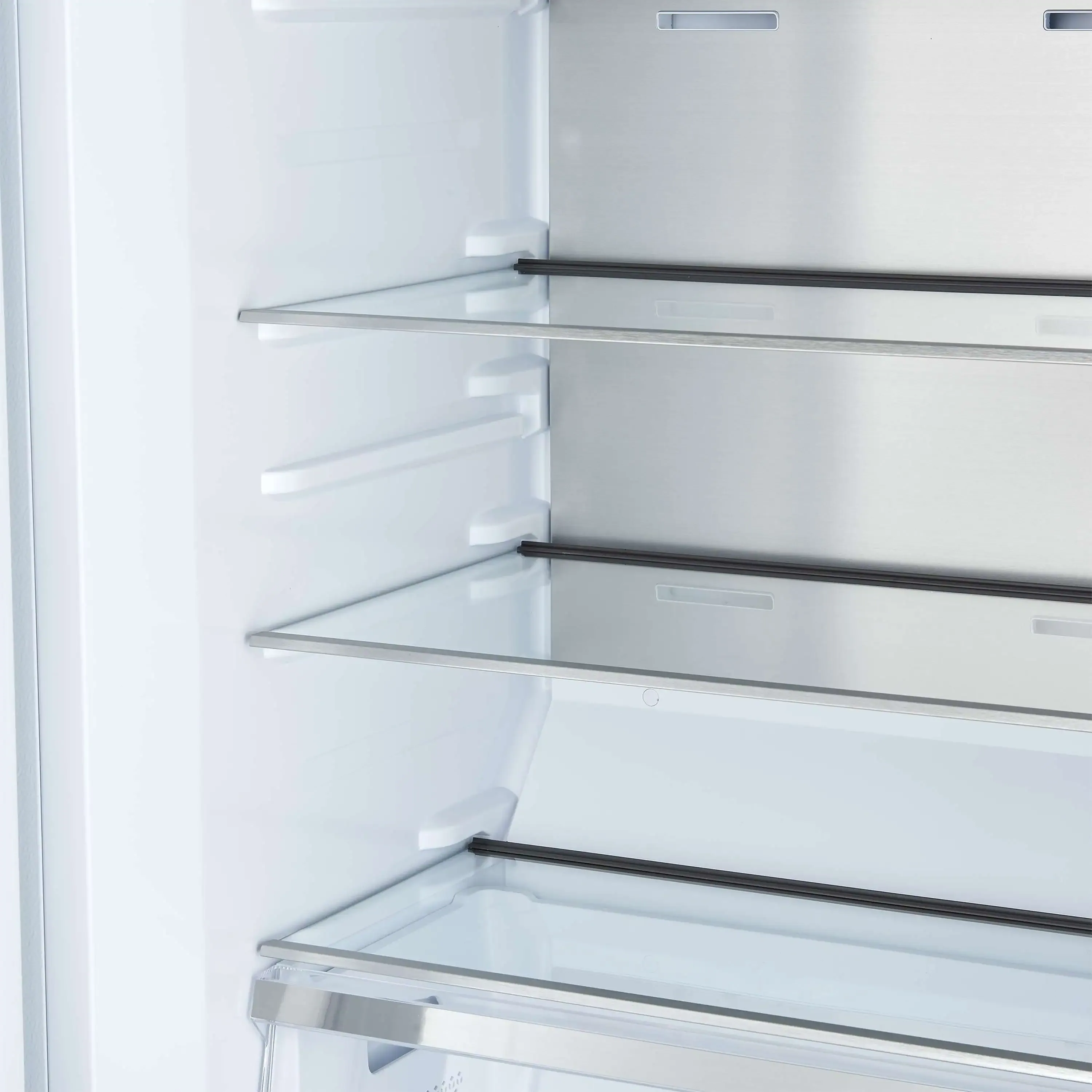 Forno Maderno 60-Inch 27.2 Cu. Ft. Built-In Convertible Refrigerator and Freezer in White with Modern Grille Trim and Antique Brass Handles (FFFFD1722-60SG-WHT) - Image 20