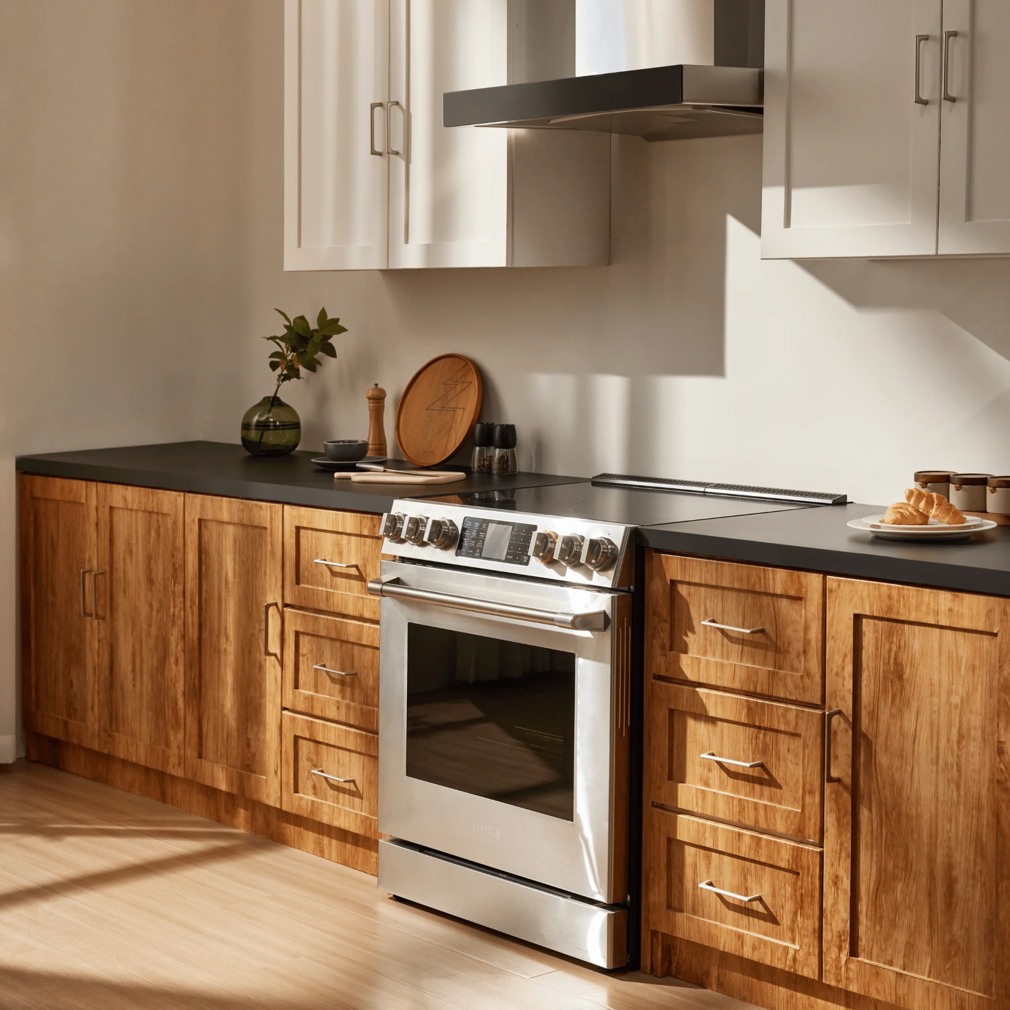 Fotile FreshBake™ 30-Inch Slide-In Electric Range in Stainless Steel (RES30552) - Image 3