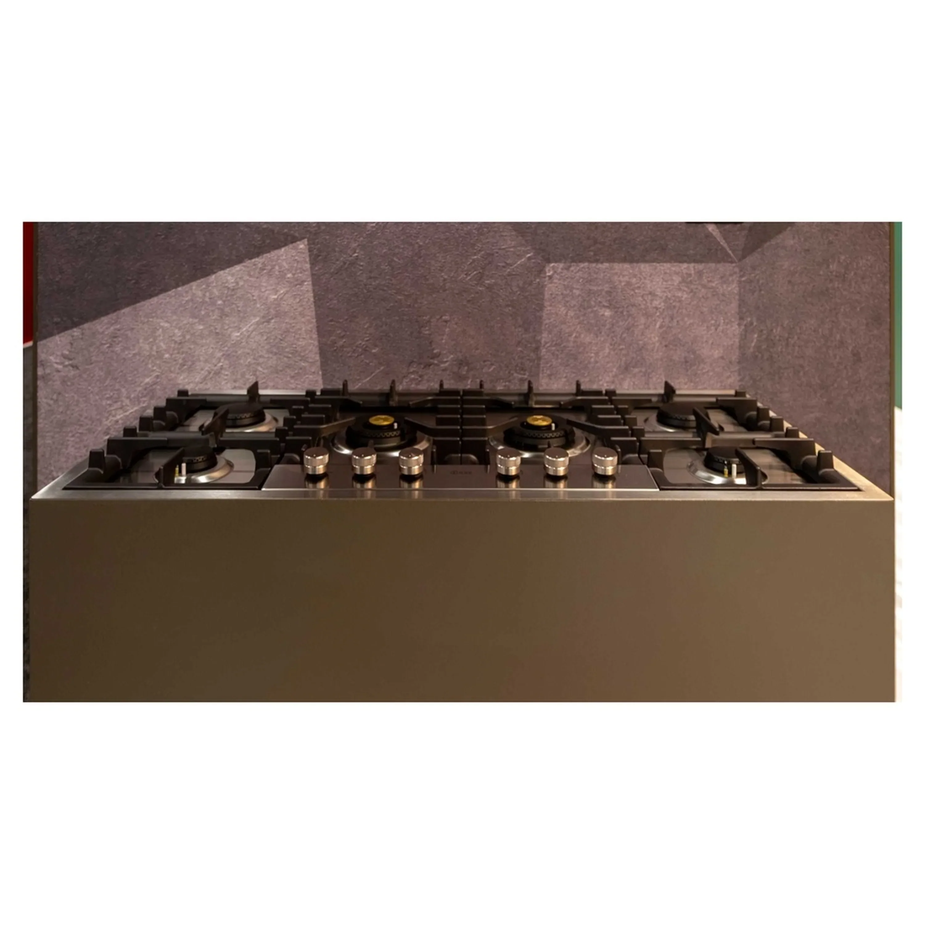 ILVE Professional Plus II 48-Inch Built-In Propane Gas Cooktop with Total Black Brass Burners in Stainless Steel (UHCPT125SSLP) - Image 12