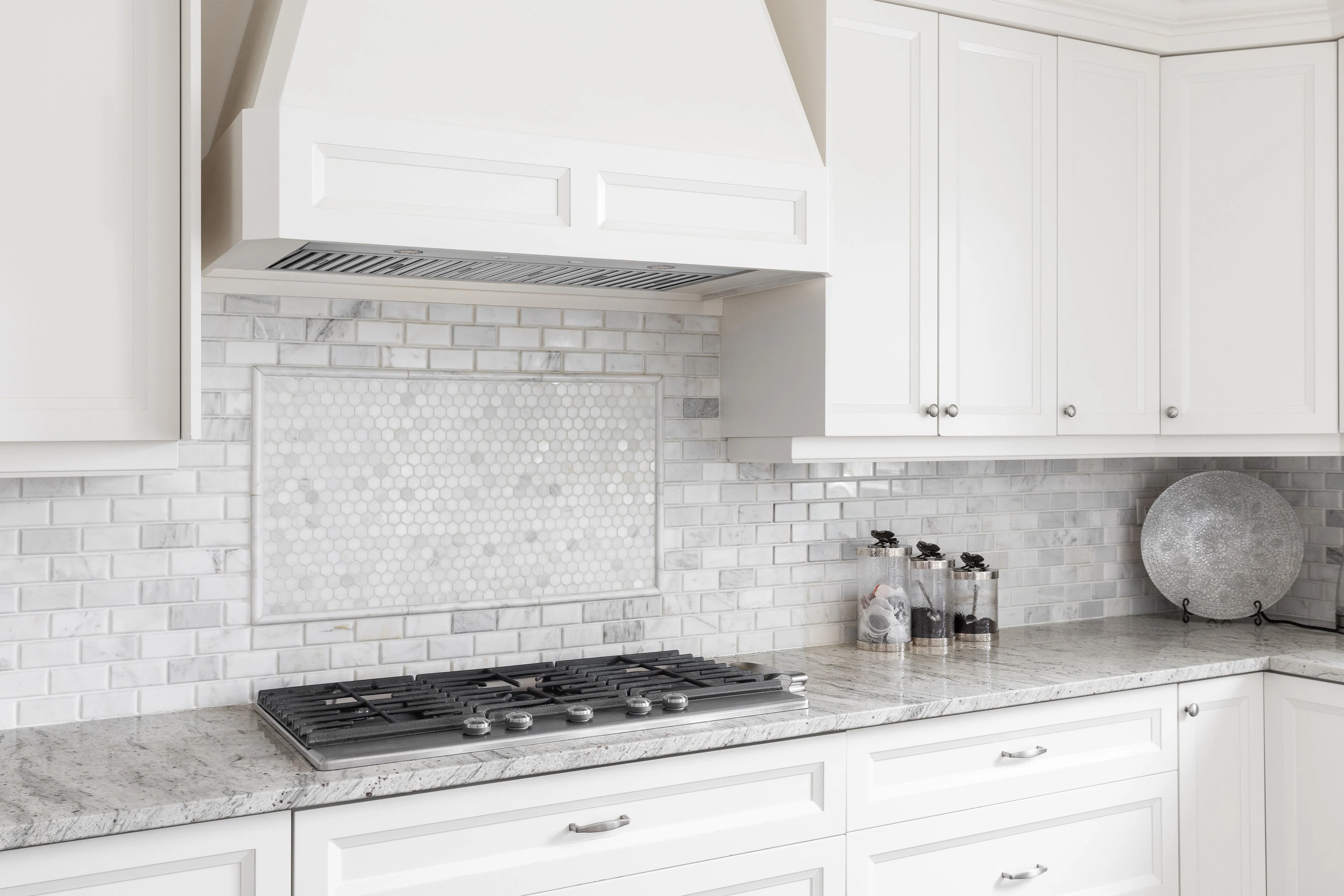Hauslane Convertible Insert Built-in Range Hood in Stainless Steel, 17.87-Inch Deep (IN-R230) - Image 4