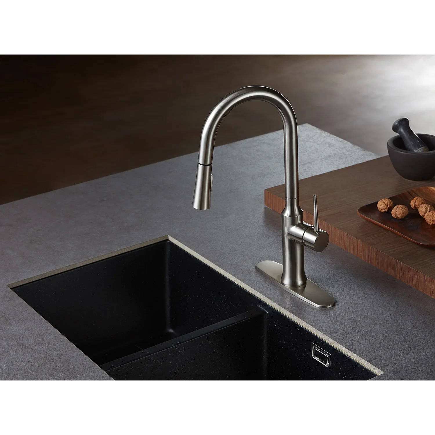 Kingston Brass Gourmetier New York Single-Handle Pull-Down Kitchen Faucet, Brushed Nickel (LS2728NYL) - Image 2
