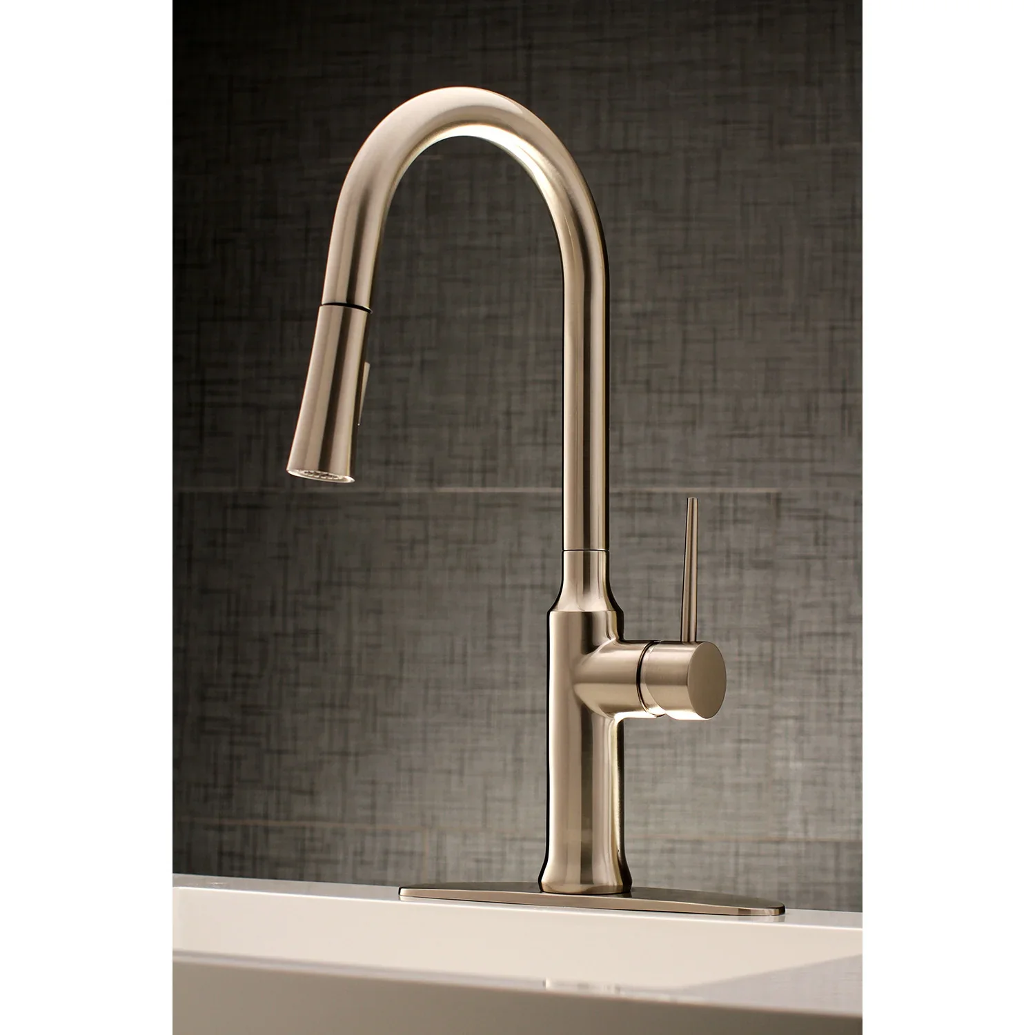 Kingston Brass Gourmetier New York Single-Handle Pull-Down Kitchen Faucet, Brushed Nickel (LS2728NYL) - Image 3