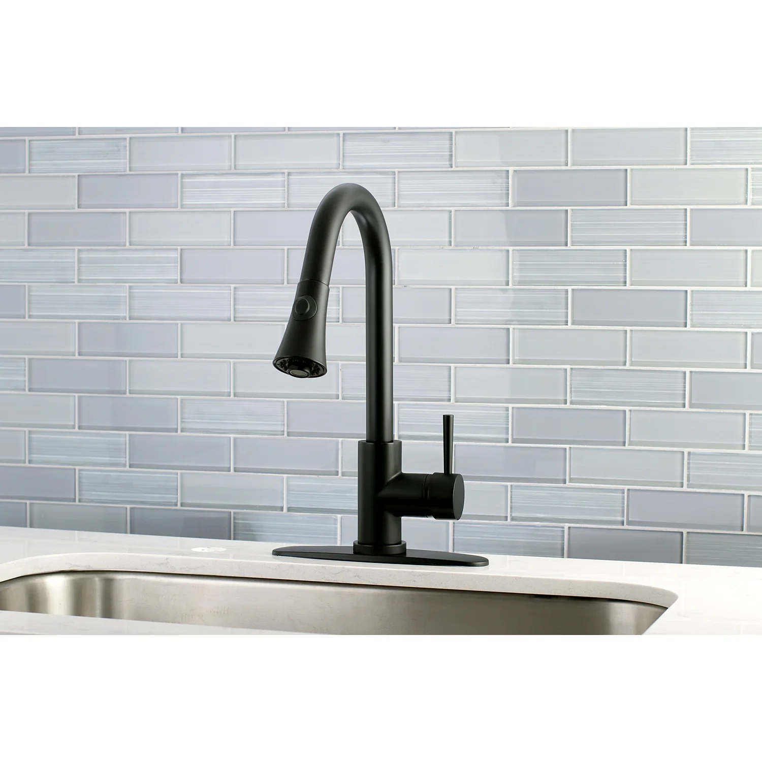Kingston Brass Gourmetier Concord Single-Handle Pull-Down Kitchen Faucet, Matte Black (LS8720DL) - Image 3