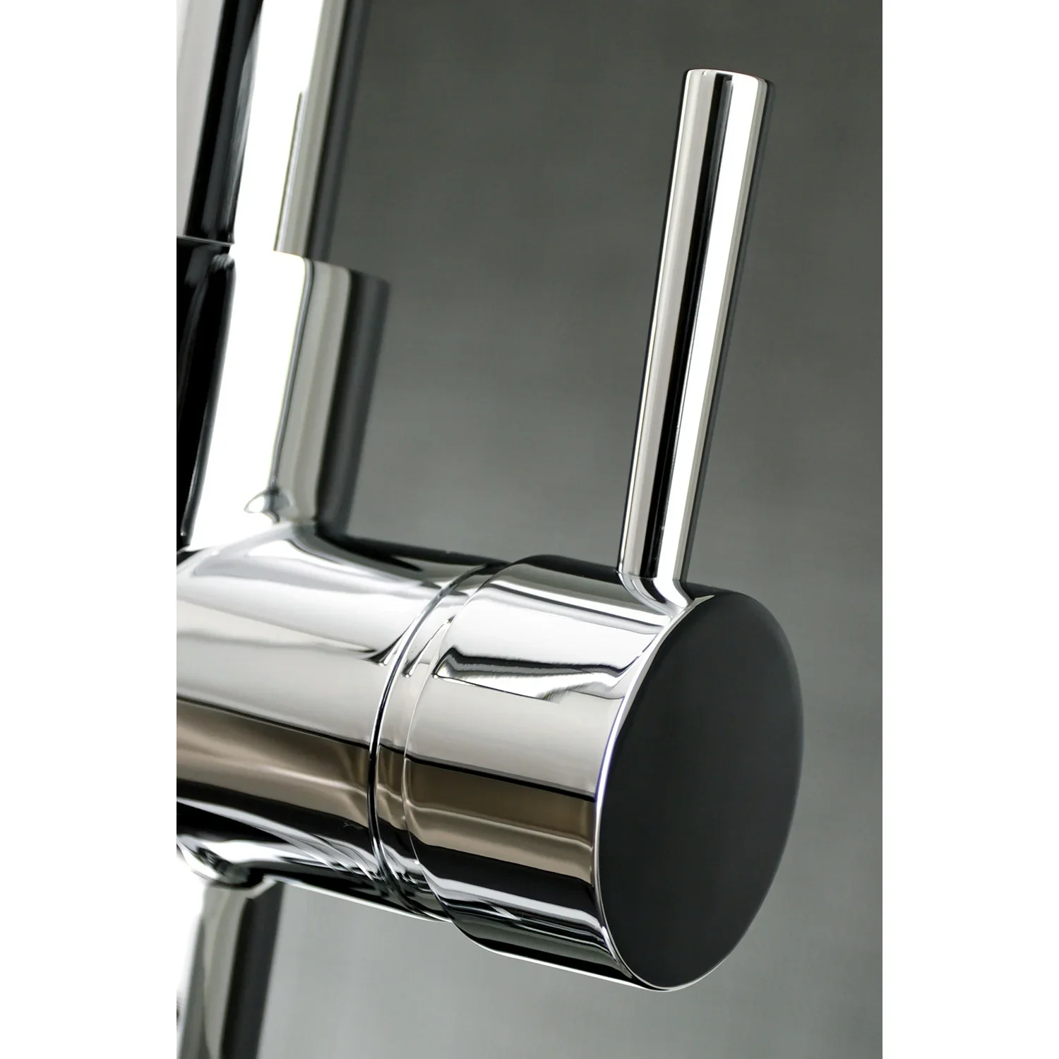 Kingston Brass Gourmetier Concord Single-Handle Pull-Down Kitchen Faucet, Polished Chrome (LS8721DL) - Image 6