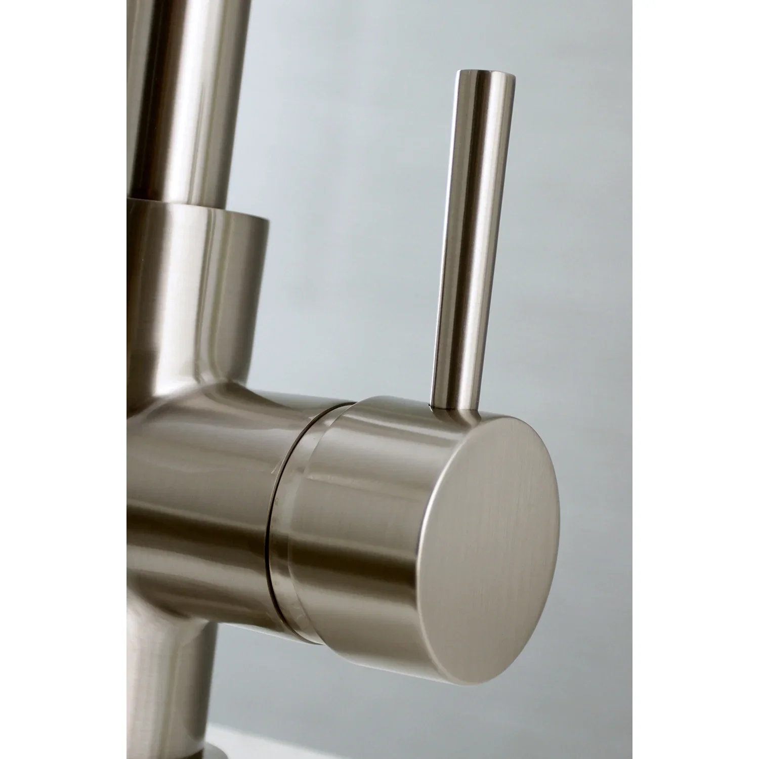 Kingston Brass Gourmetier Concord Single-Handle Pull-Down Kitchen Faucet, Brushed Nickel (LS8728DL) - Image 4