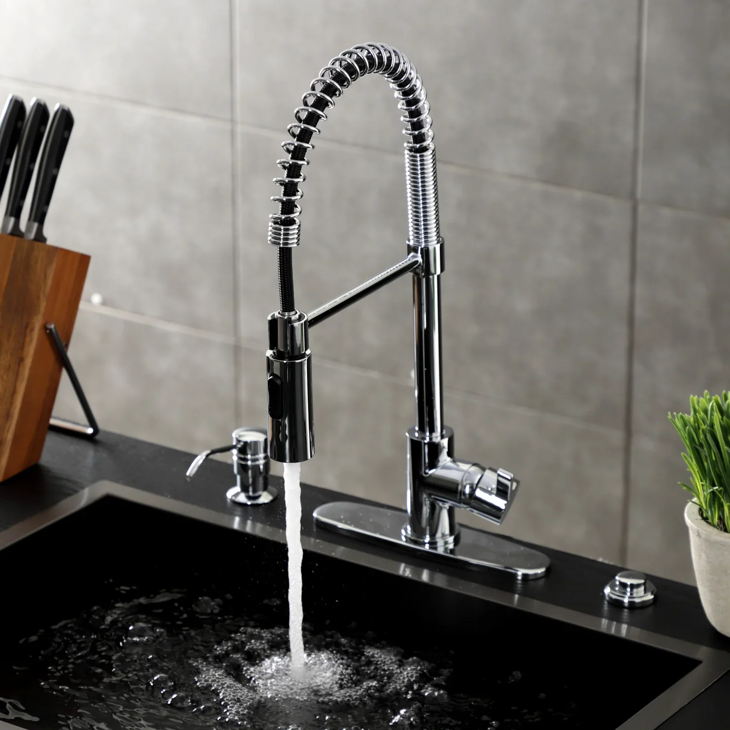 Kingston Brass Gourmetier Continental Single-Handle Deck-Mount Pre-Rinse Kitchen Faucet, Polished Chrome (LS8771CTL) - Image 3