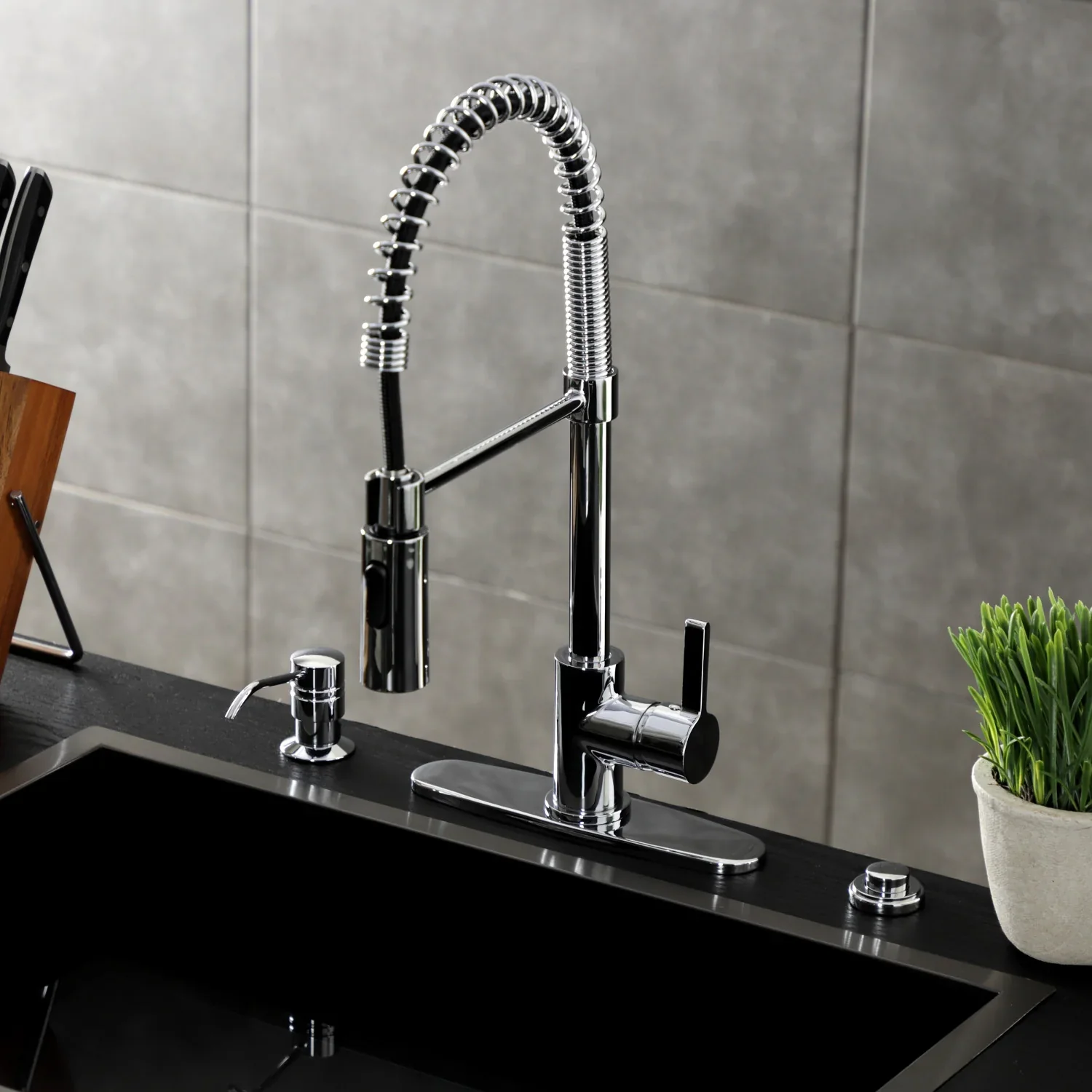 Kingston Brass Gourmetier Continental Single-Handle Deck-Mount Pre-Rinse Kitchen Faucet, Polished Chrome (LS8771CTL) - Image 4