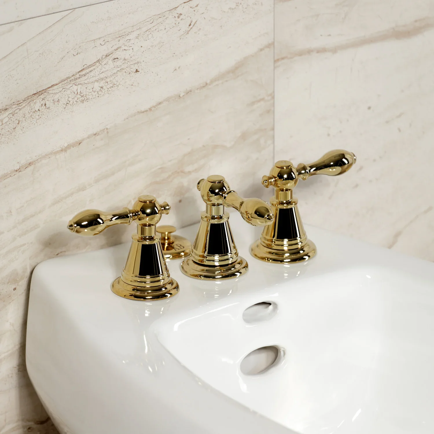 Kingston Brass Victorian Three-Handle Bidet Faucet with Brass Pop-Up, Polished Brass (KB322AL) - Image 2