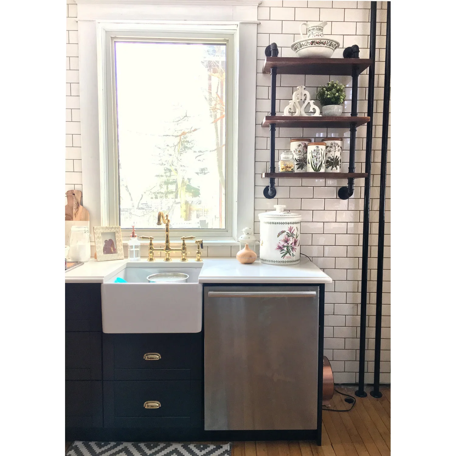 Kingston Brass Heritage Bridge Kitchen Faucet with Brass Side Sprayer, Polished Brass (KS1272ALBS) - Image 14
