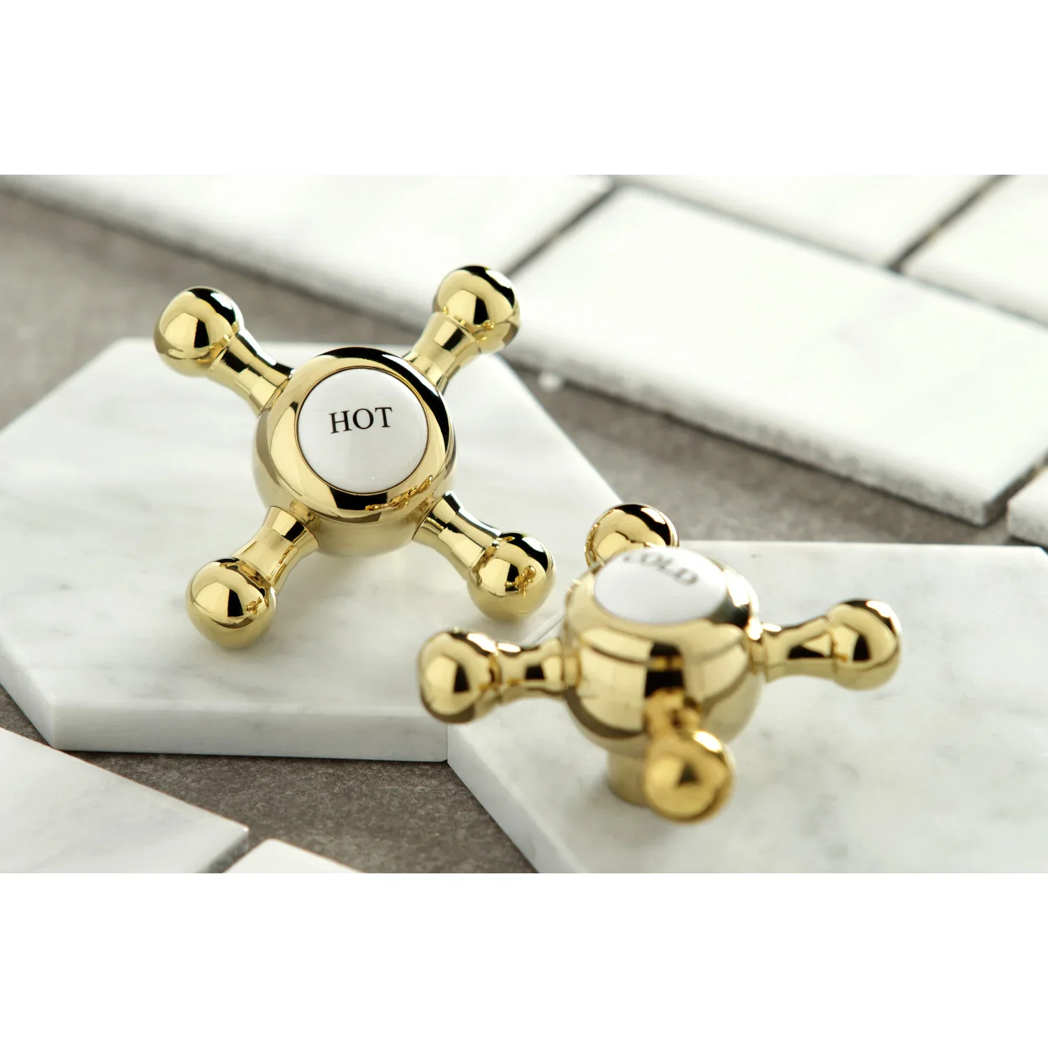Kingston Brass Metropolitan Widespread Bathroom Faucet with Brass Pop-Up, Polished Brass (KS4462BX) - Image 2
