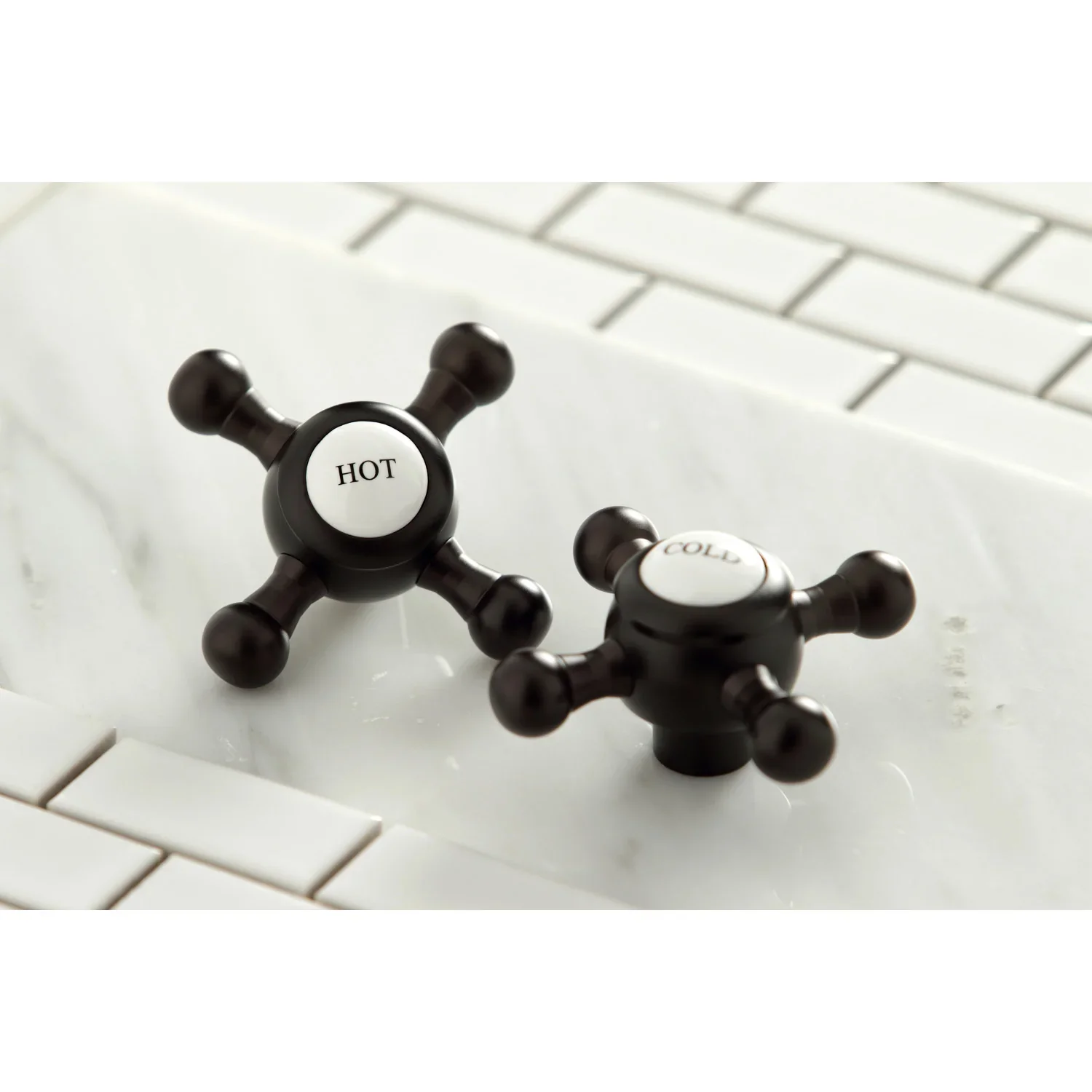 Kingston Brass Metropolitan Widespread Bathroom Faucet with Brass Pop-Up, Oil Rubbed Bronze (KS4465BX) - Image 2