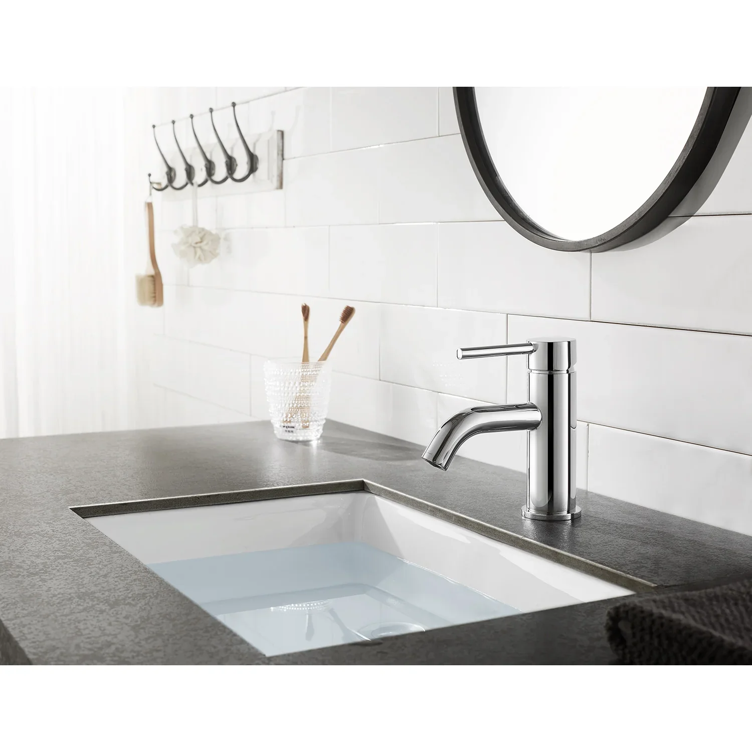 Kingston Brass Concord One-Handle Single-Hole Bathroom Faucet with Push Pop-Up Drain, Polished Chrome (LS8221DL) - Image 2
