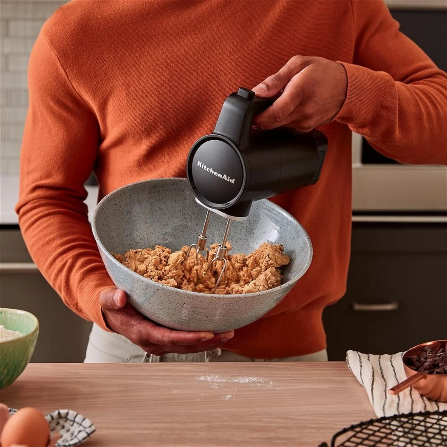 KitchenAid 12V Cordless Hand Mixer in Black Matte (KHMR700BM) - Image 2