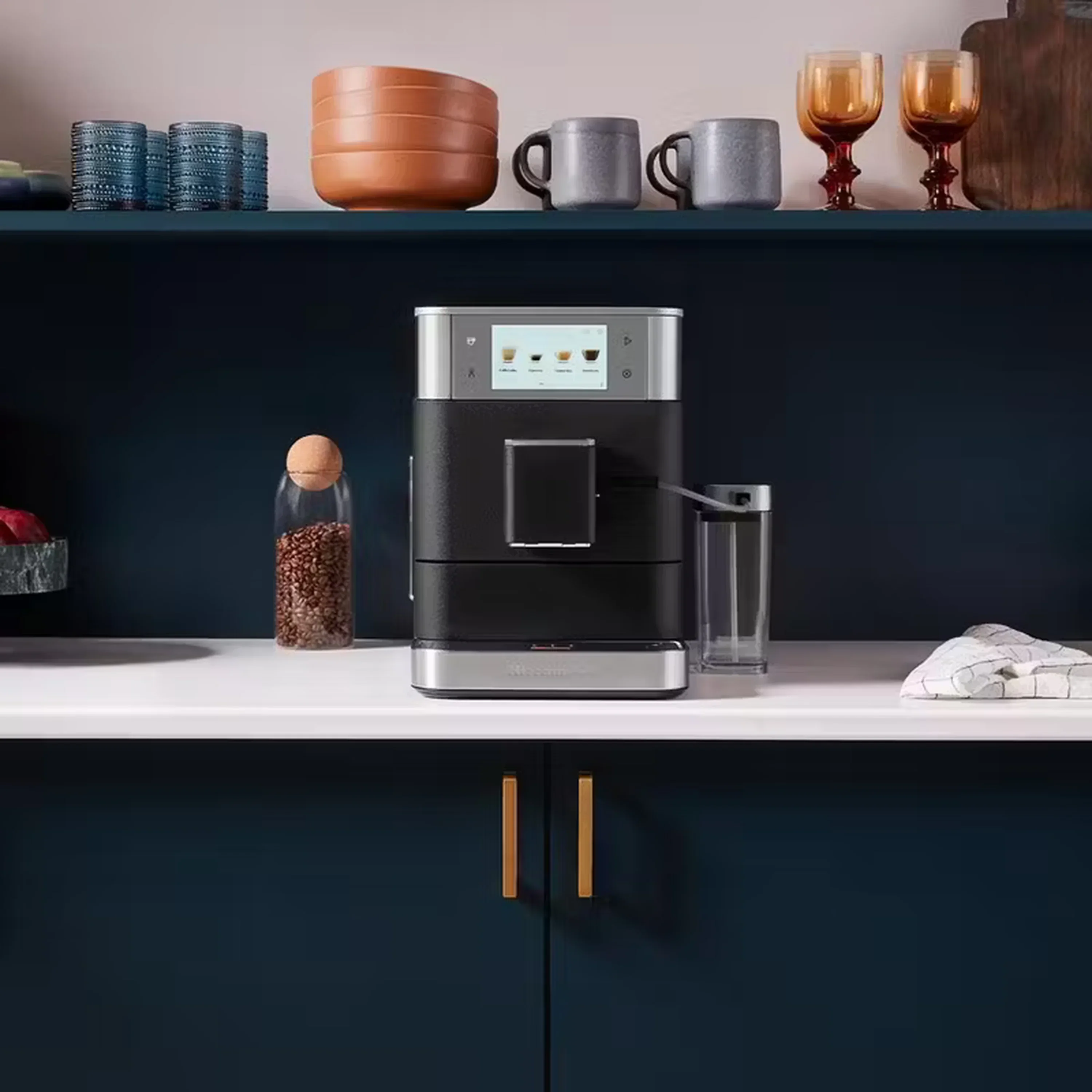 KitchenAid Fully Automatic Espresso Machine KF8 with Milk Container in Black (KES8558BK) - Image 5