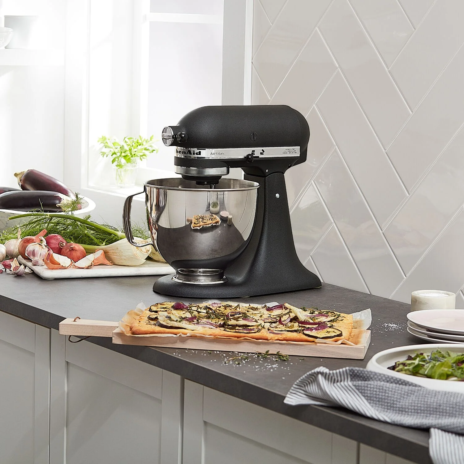 KitchenAid Artisan 5 Quart Tilt-Head Stand Mixer in Cast Iron Black (KSM150PSBK) - Image 4