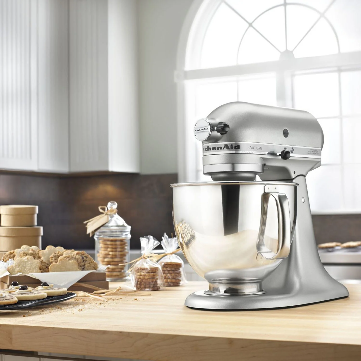 KitchenAid Artisan 5-Quart Tilt-Head Stand Mixer in Contour Silver (KSM150PSCU) - Image 5
