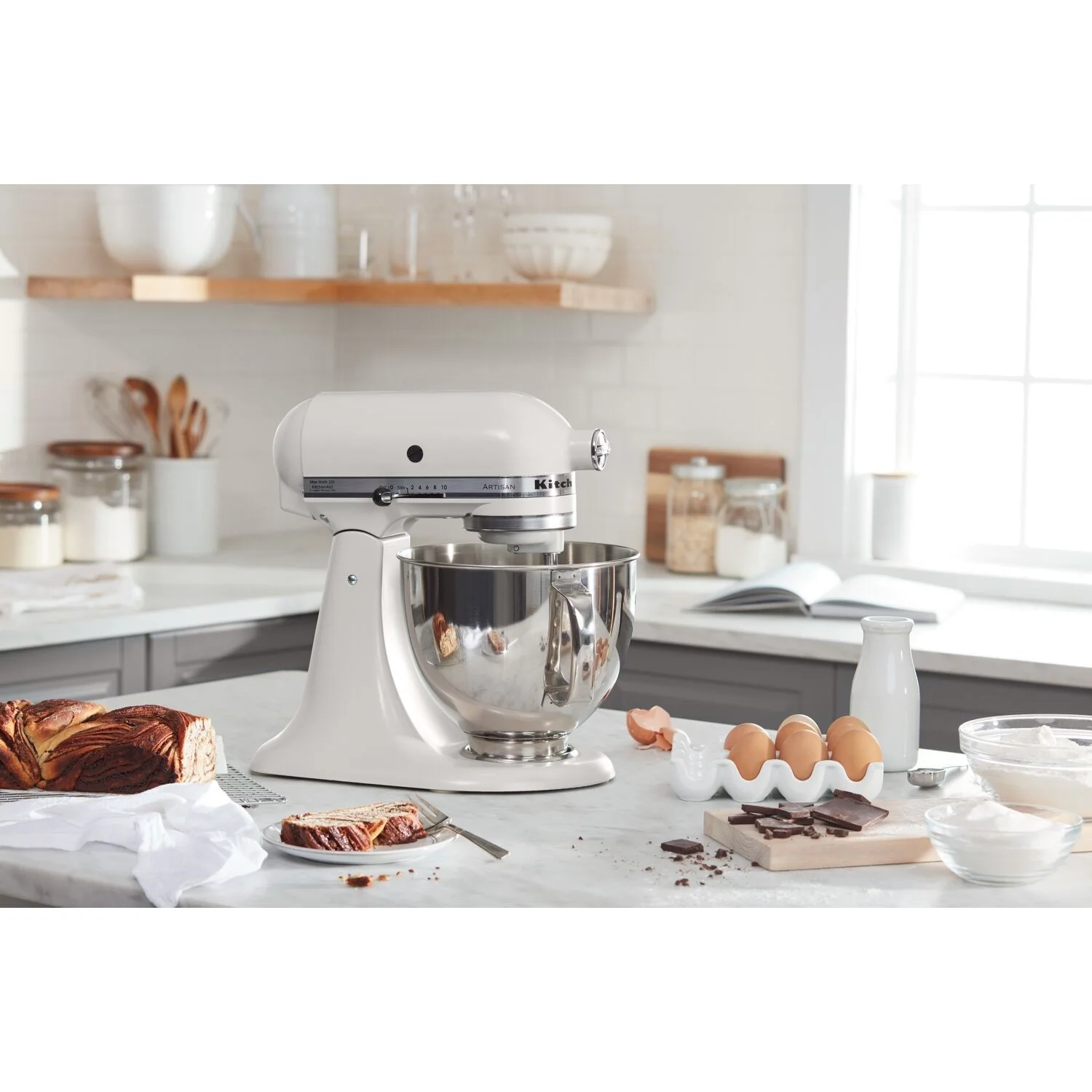 KitchenAid Artisan 5-Quart Tilt-Head Stand Mixer in Milkshake (KSM150PSMH) - Image 4