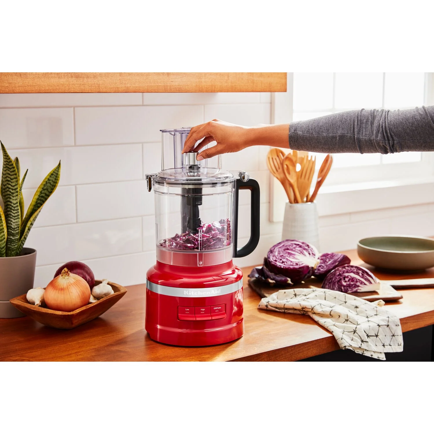KitchenAid 13 Cup Food Processor with Work Bowl in Empire Red (KFP1318ER) - Image 2