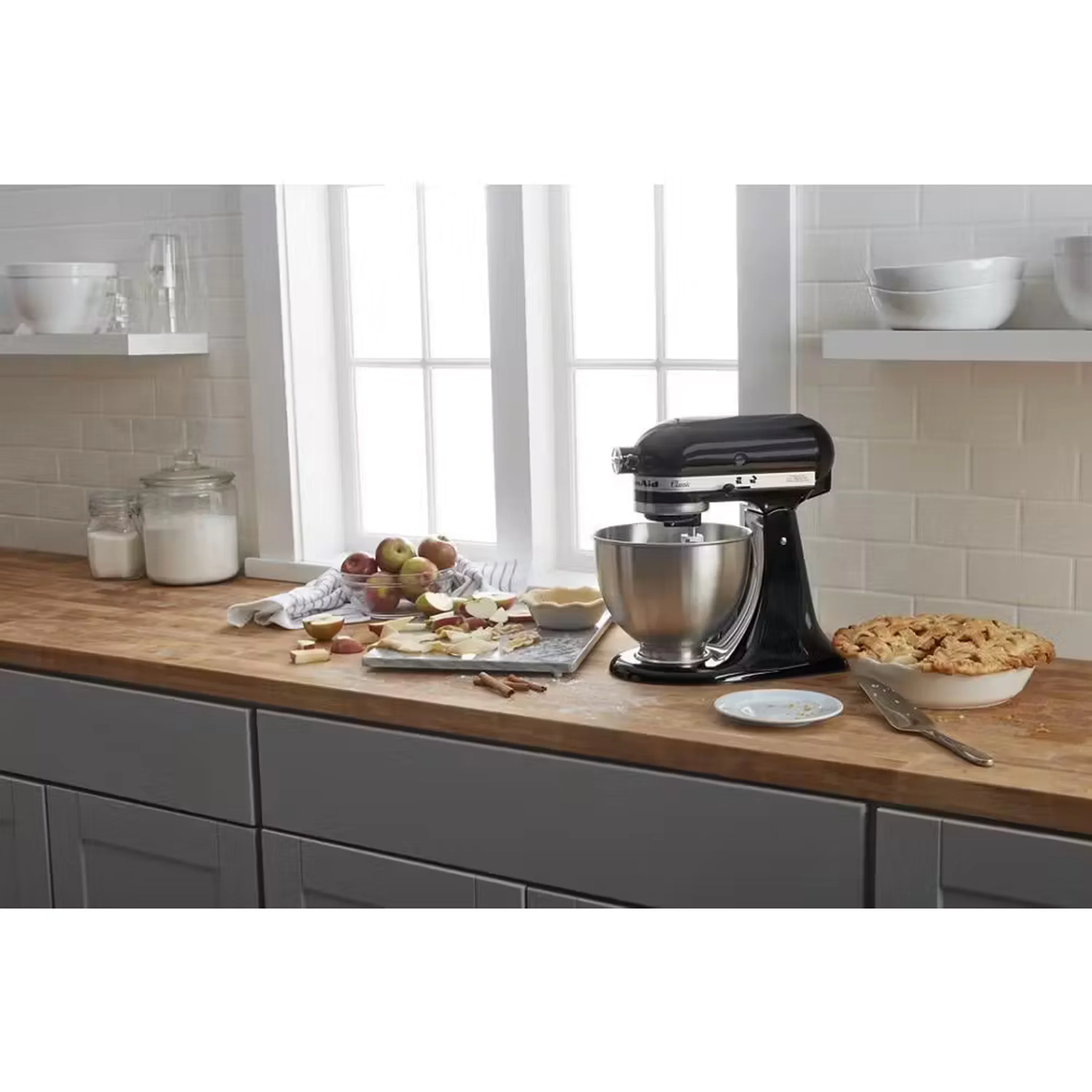KitchenAid Classic Series 4.5 Quart Tilt-Head Stand Mixer in Onyx Black (K45SSOB) - Image 2